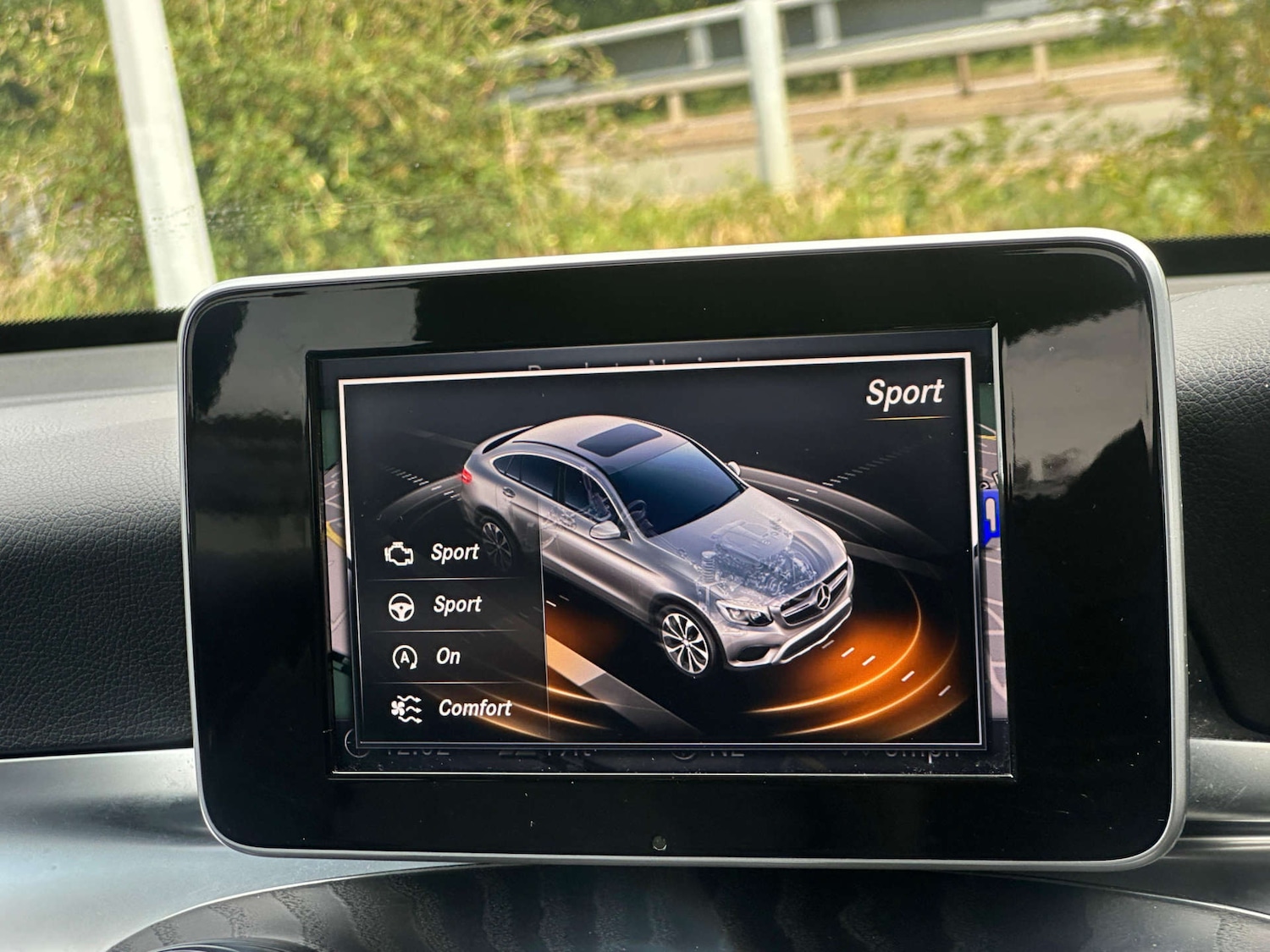 Used Mercedes-Benz GLC 2018 for sale - 77437714: Photo 61