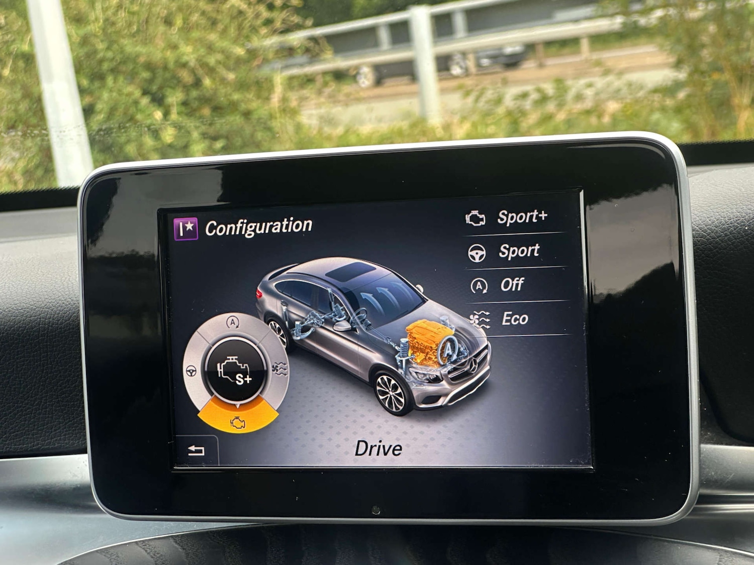 Used Mercedes-Benz GLC 2018 for sale - 77437714: Photo 65