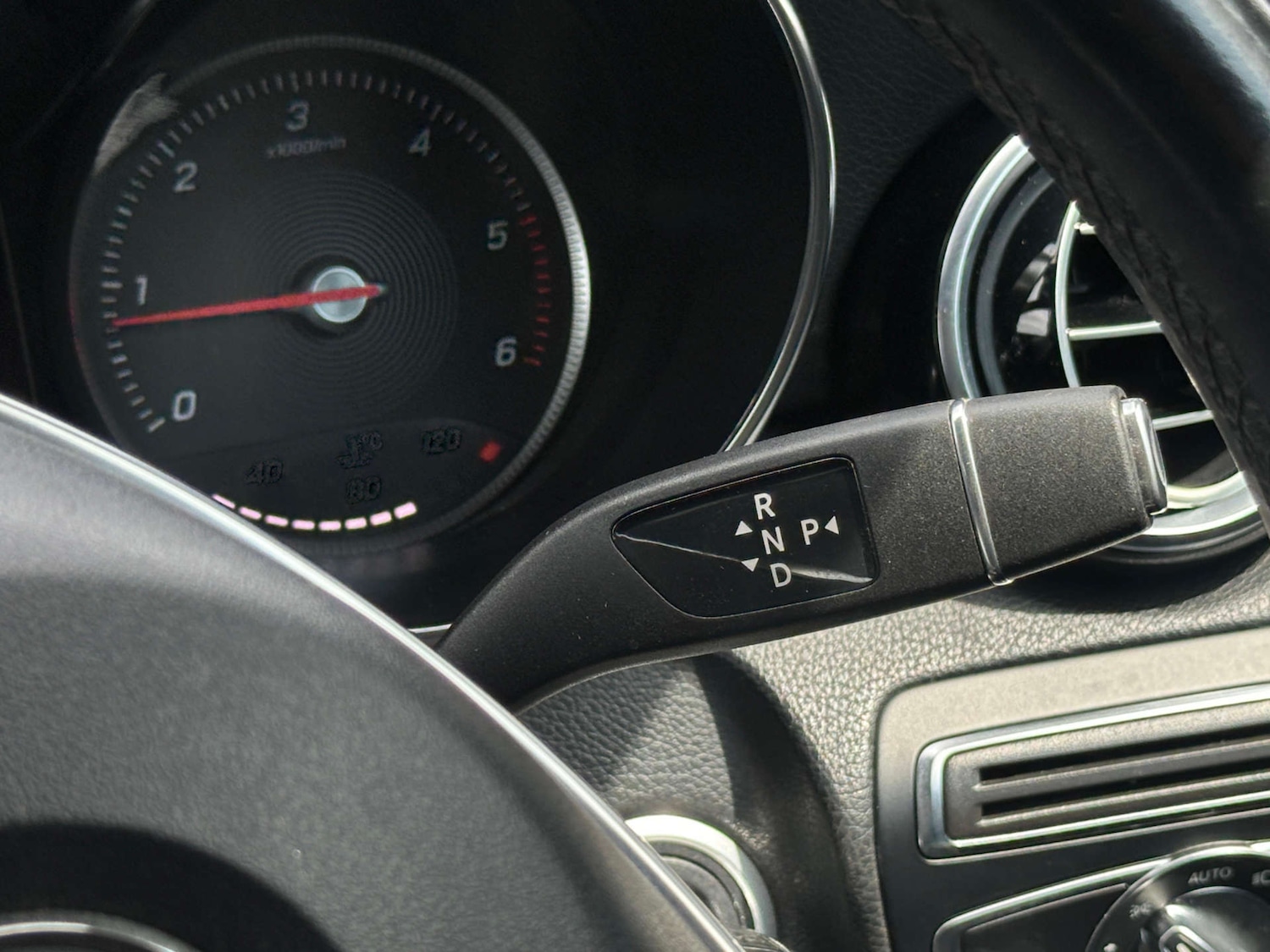 Used Mercedes-Benz GLC 2018 for sale - 77437714: Photo 72