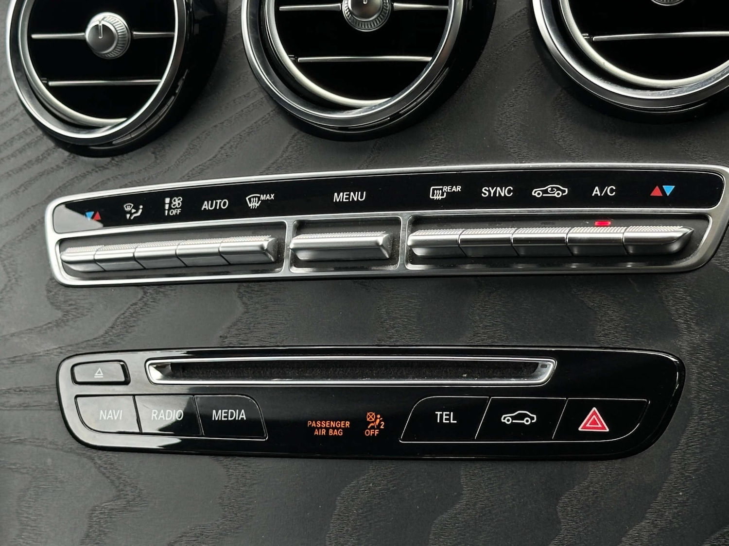 Used Mercedes-Benz GLC 2018 for sale - 77437714: Photo 86