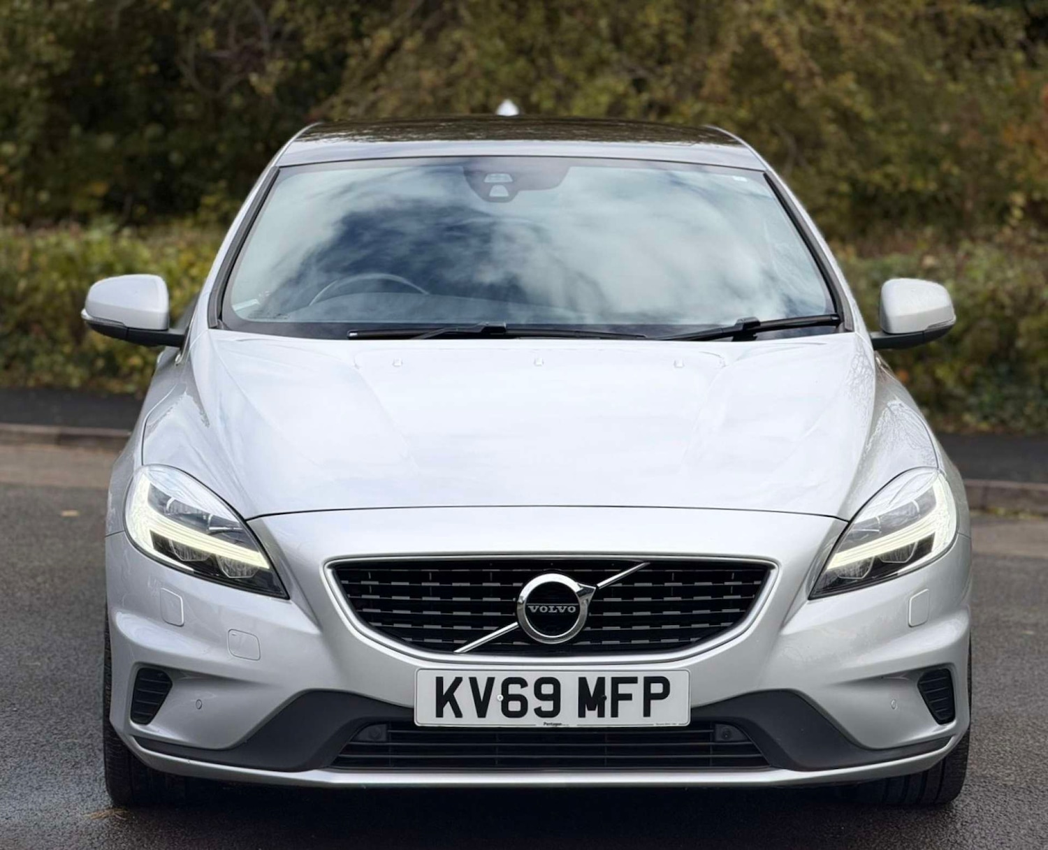 Used Volvo V40 2019 for sale - 77437698: Photo 2