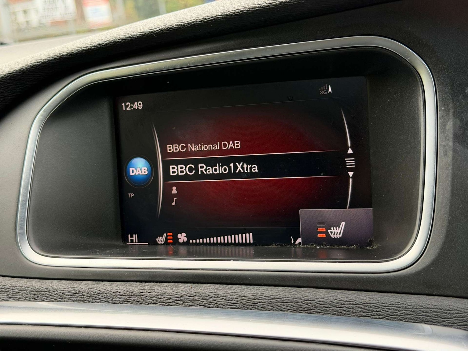 Used Volvo V40 2019 for sale - 77437698: Photo 35