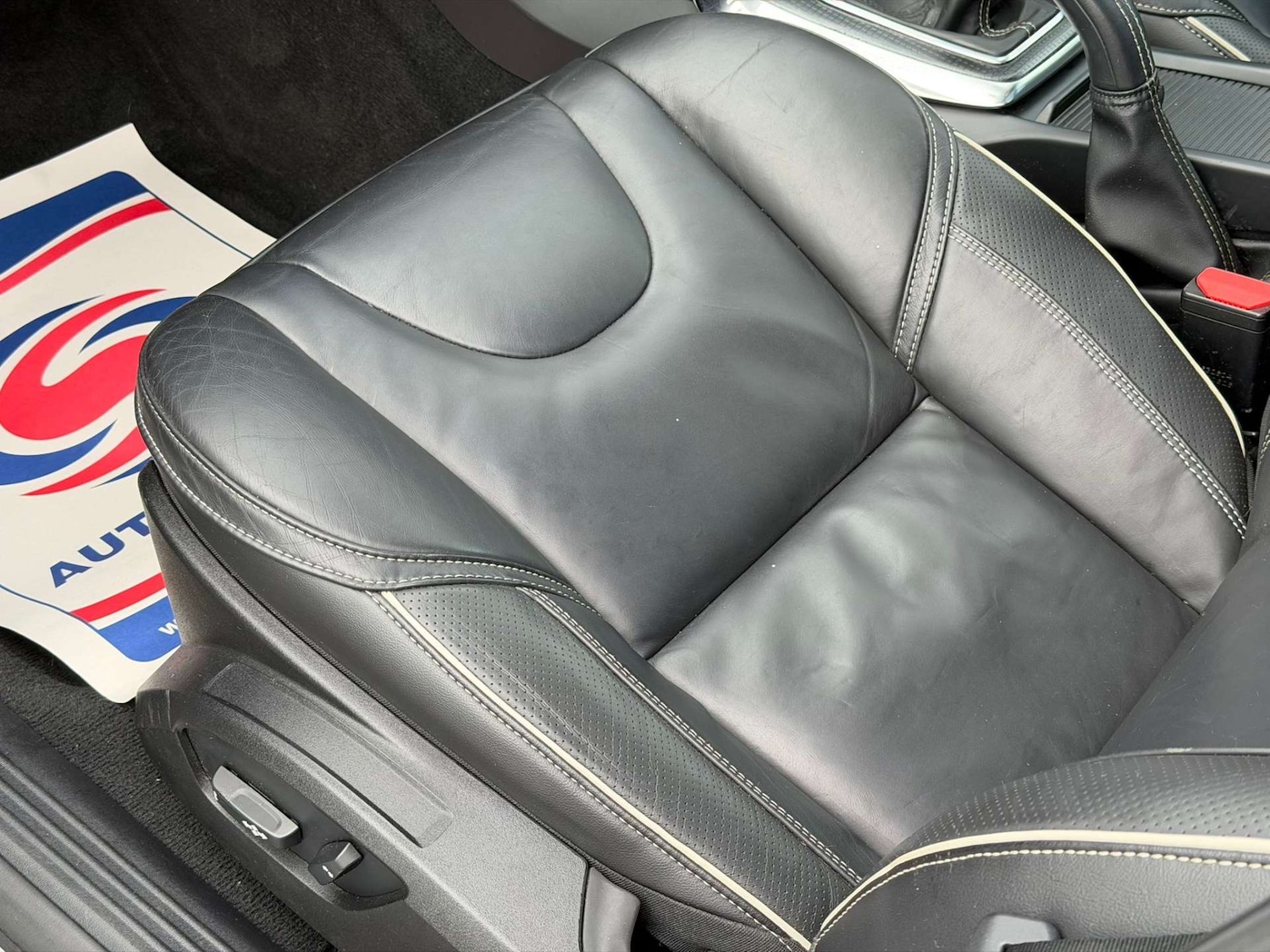 Used Volvo V40 2019 for sale - 77437698: Photo 63