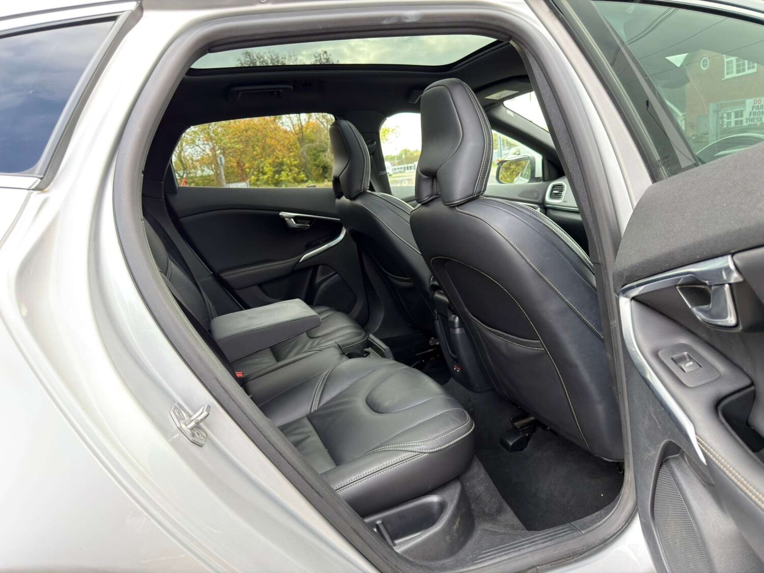 Used Volvo V40 2019 for sale - 77437698: Photo 90