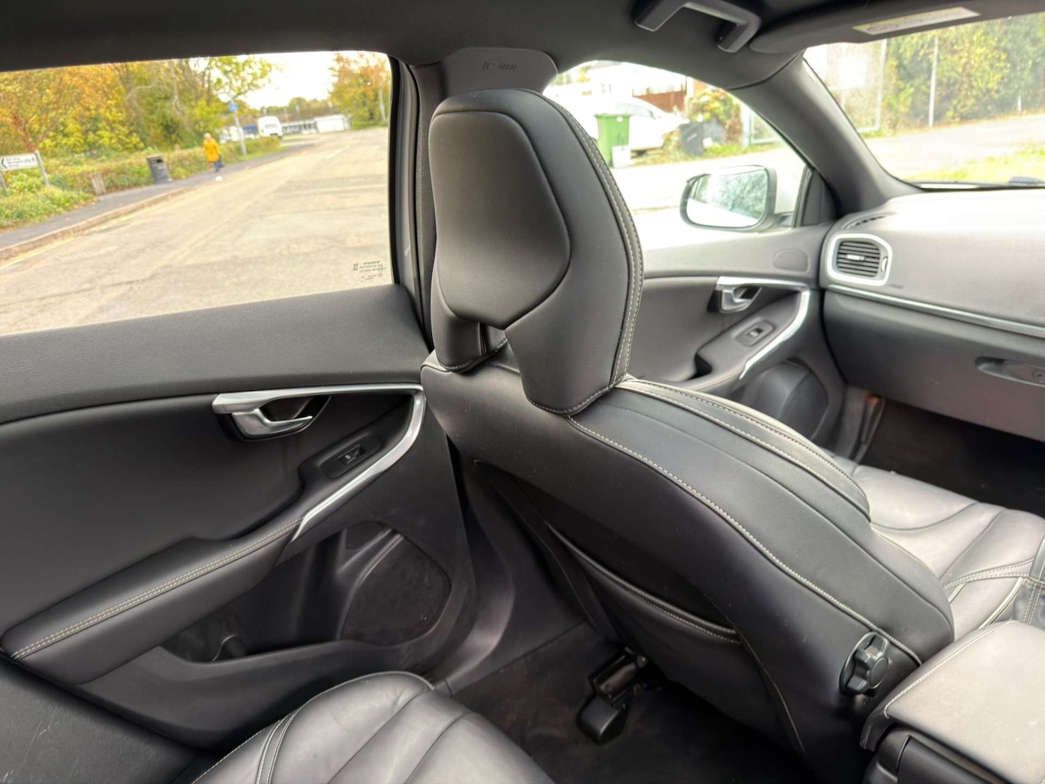 Used Volvo V40 2019 for sale - 77437698: Photo 97