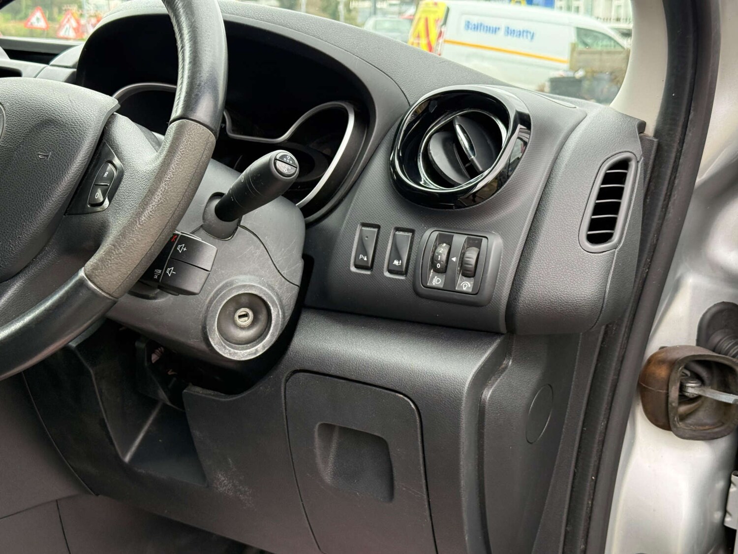 Used Vauxhall Vivaro 2018 for sale - 77437498: Photo 37