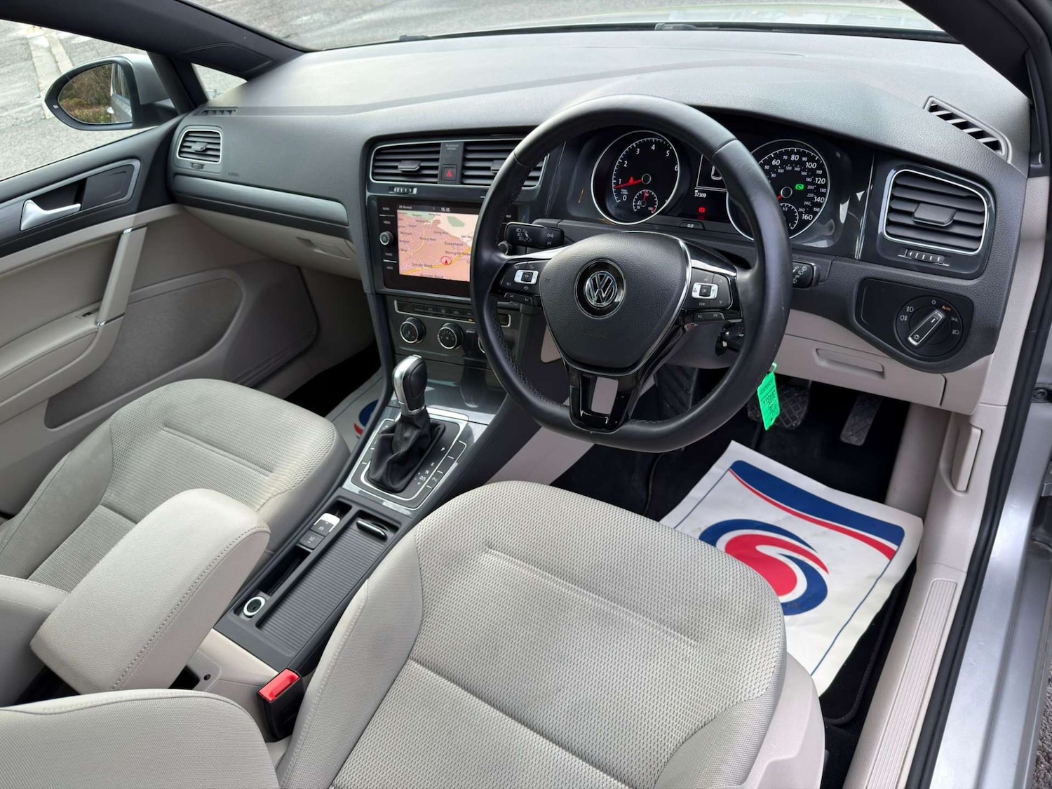 Used Volkswagen Golf 2019 for sale - 77437639: Photo 100