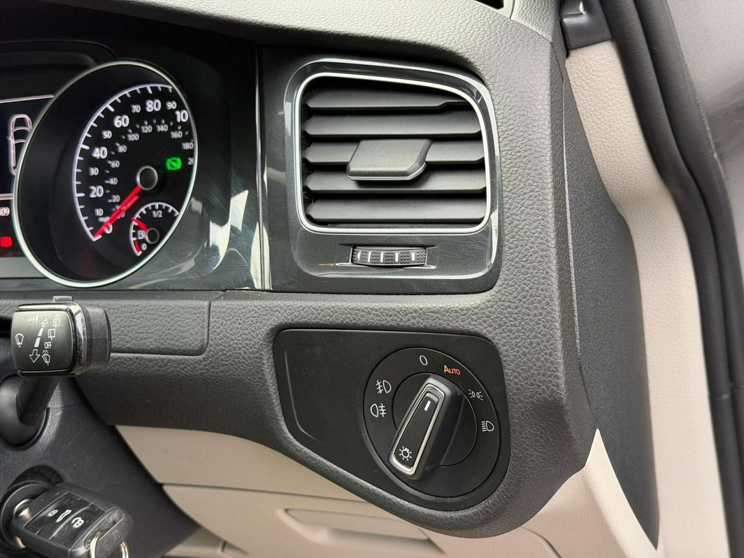 Used Volkswagen Golf 2019 for sale - 77437639: Photo 41