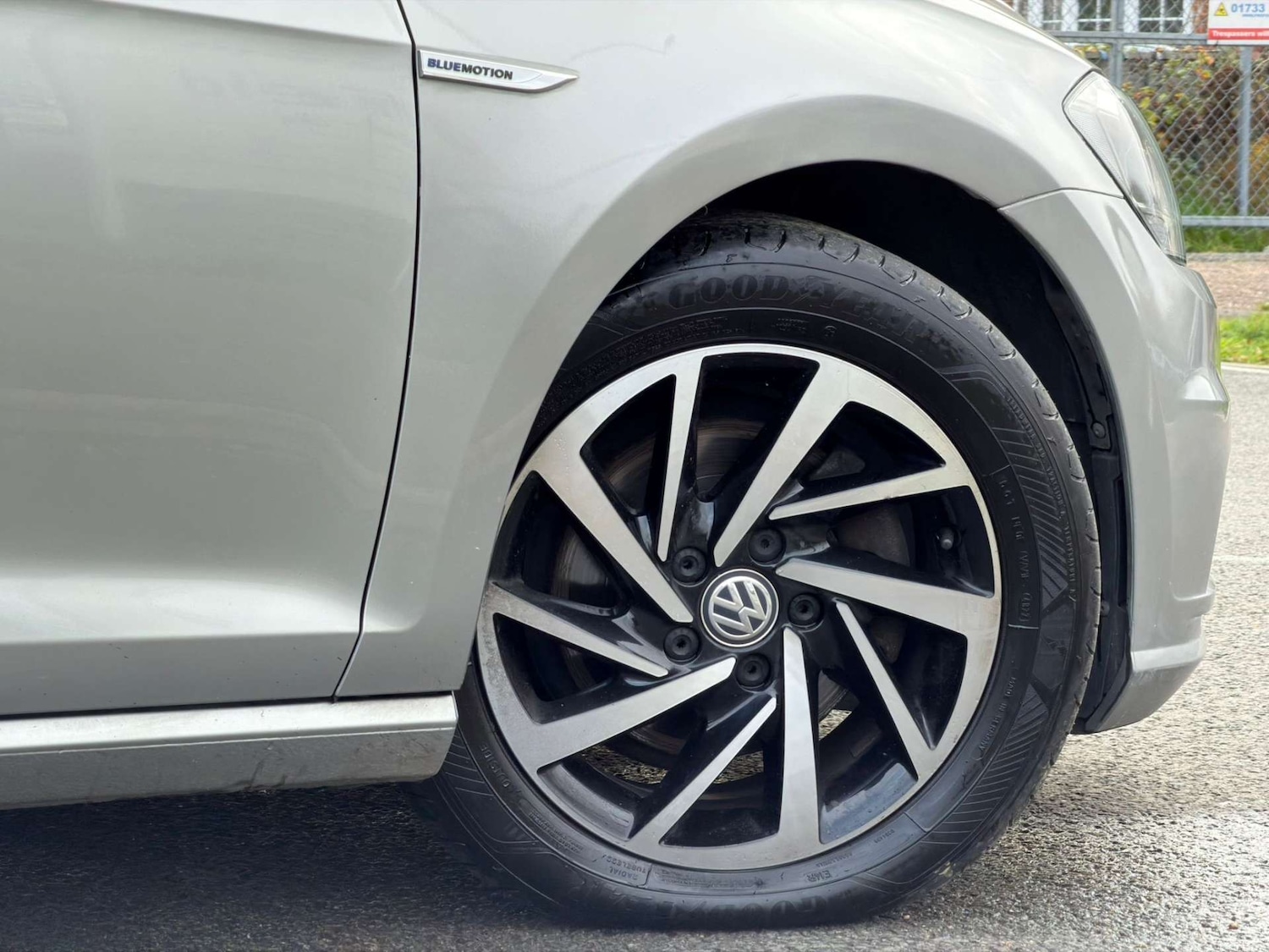 Used Volkswagen Golf 2019 for sale - 77437639: Photo 54