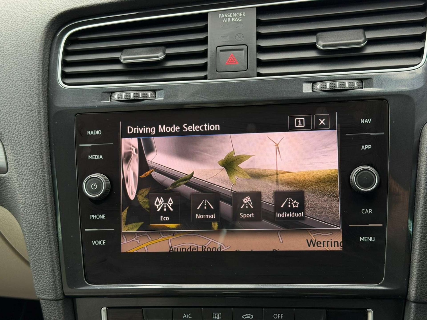 Used Volkswagen Golf 2019 for sale - 77437639: Photo 59