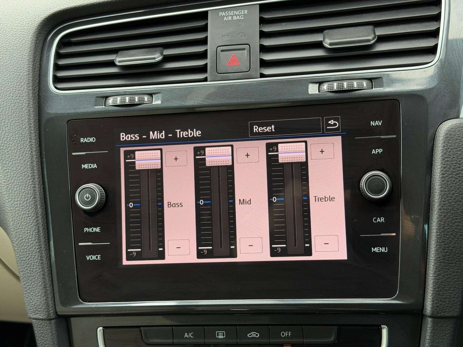 Used Volkswagen Golf 2019 for sale - 77437639: Photo 61