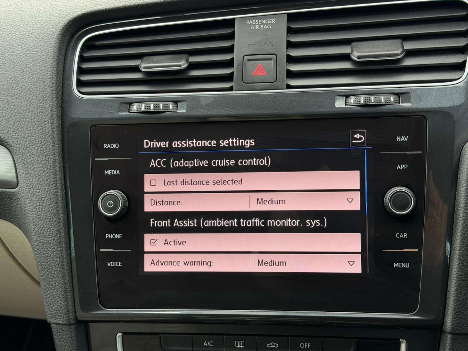 Used Volkswagen Golf 2019 for sale - 77437639: Photo 69