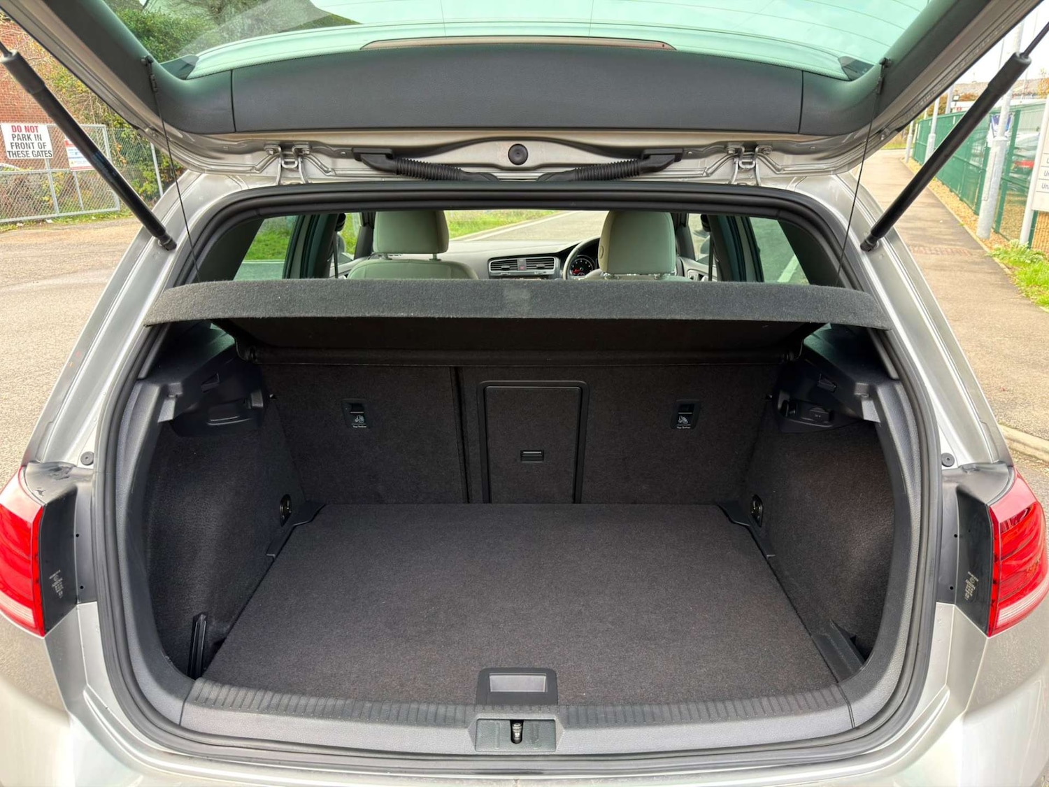 Used Volkswagen Golf 2019 for sale - 77437639: Photo 79