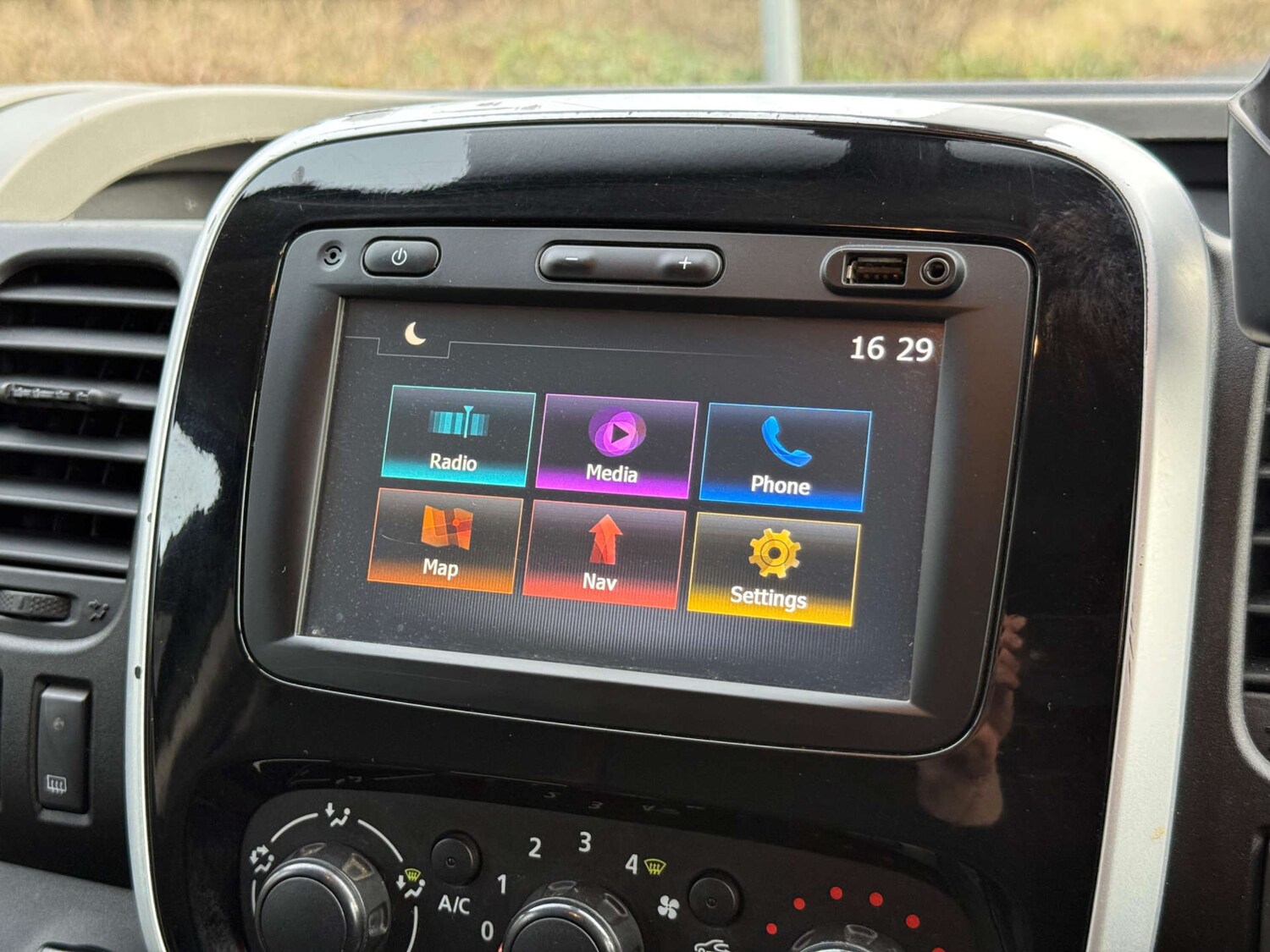 Used Renault Trafic 2018 for sale - 77437433: Photo 44