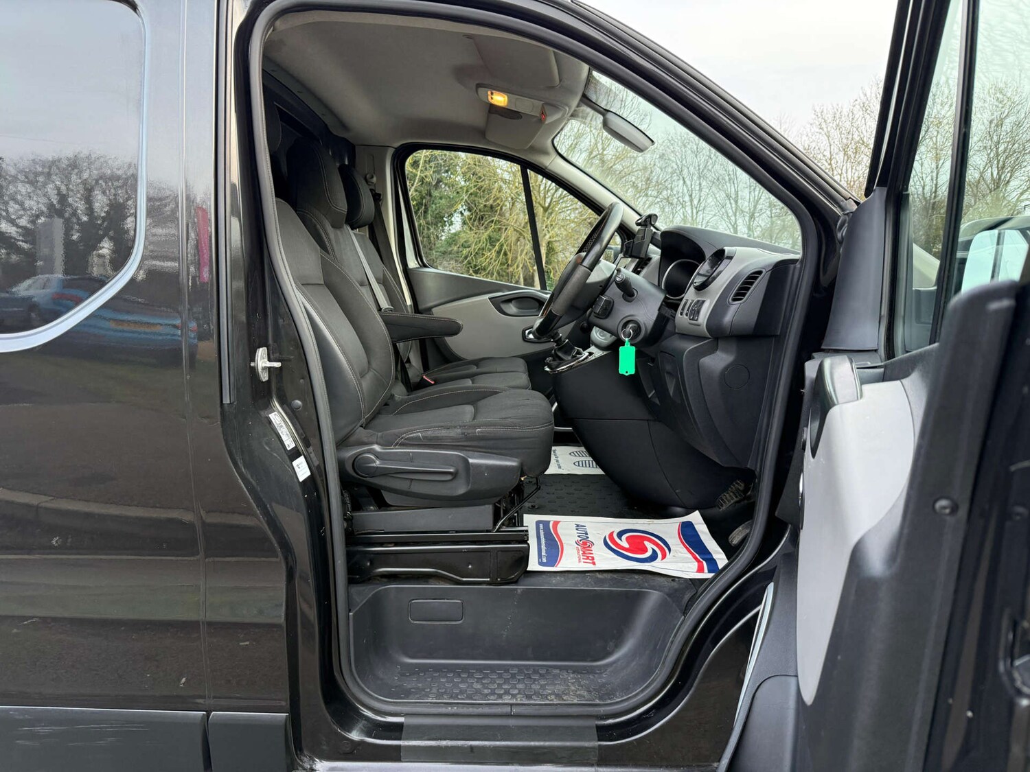 Used Renault Trafic 2018 for sale - 77437433: Photo 65