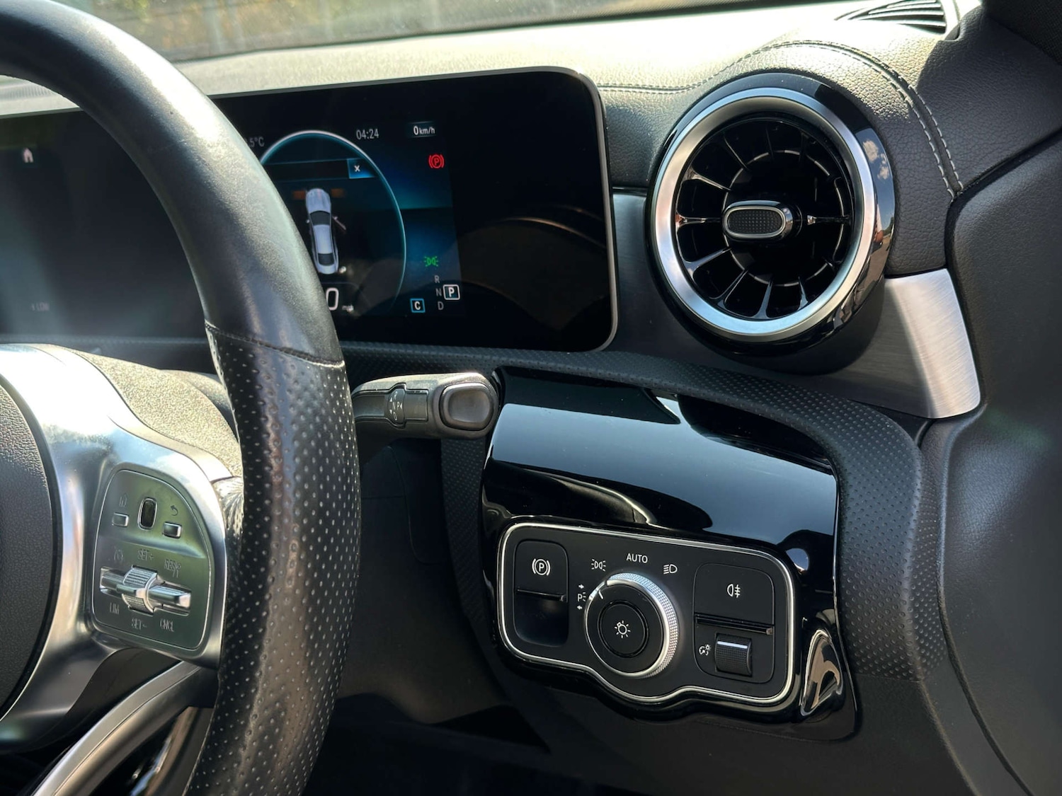 Used Mercedes-Benz CLA 2019 for sale - 77437679: Photo 45