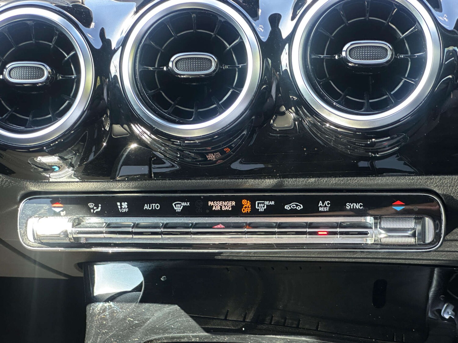 Used Mercedes-Benz CLA 2019 for sale - 77437679: Photo 90