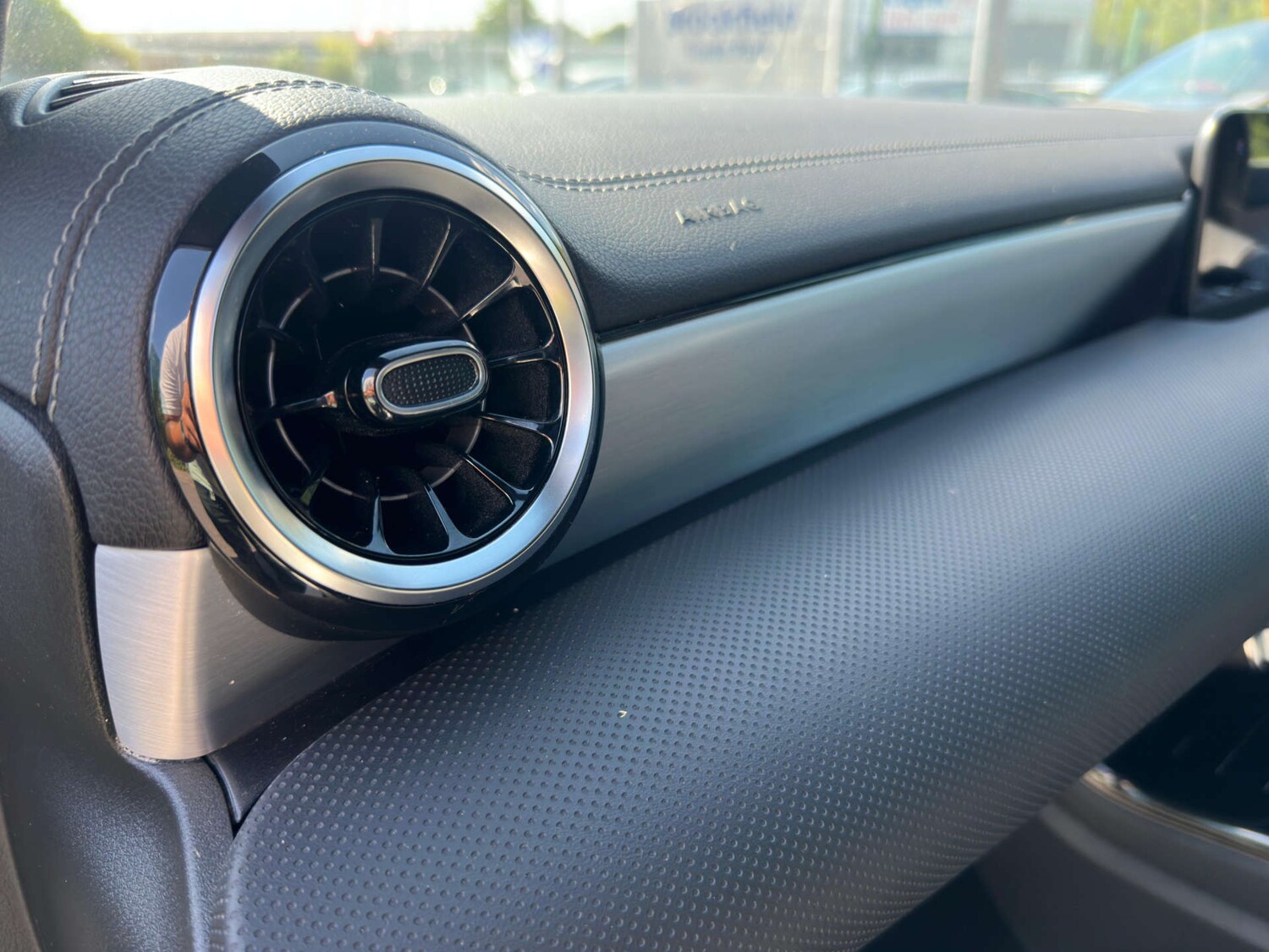 Used Mercedes-Benz CLA 2019 for sale - 77437679: Photo 92