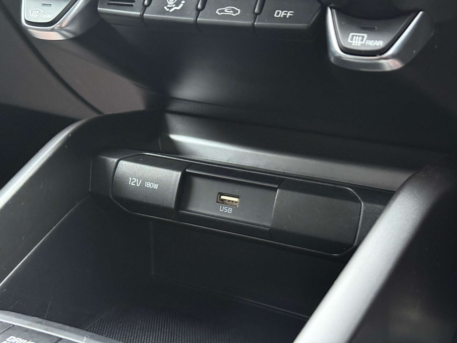 Used Kia Stonic 2022 for sale - 77594774: Photo 29