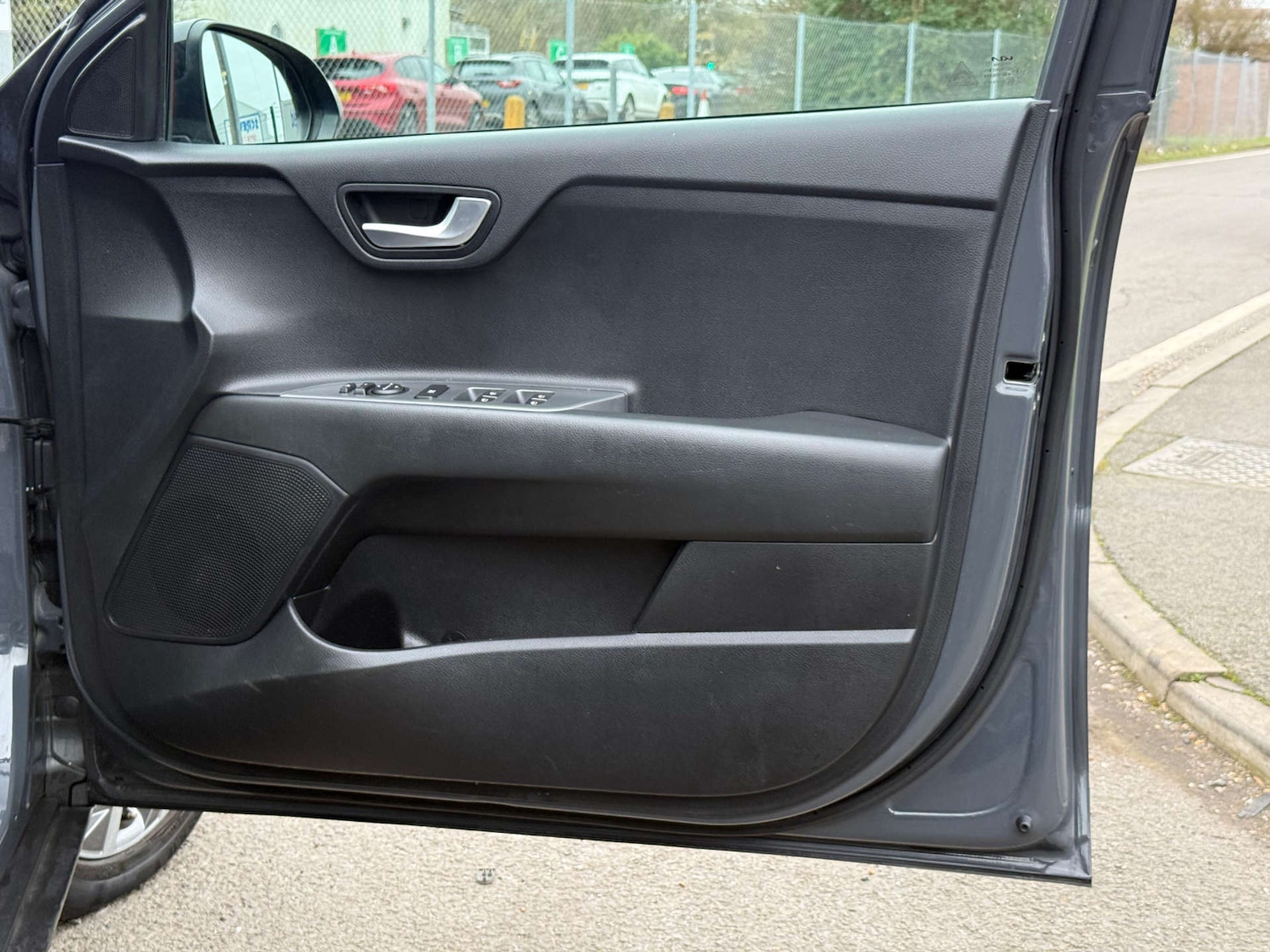 Used Kia Stonic 2022 for sale - 77594774: Photo 42