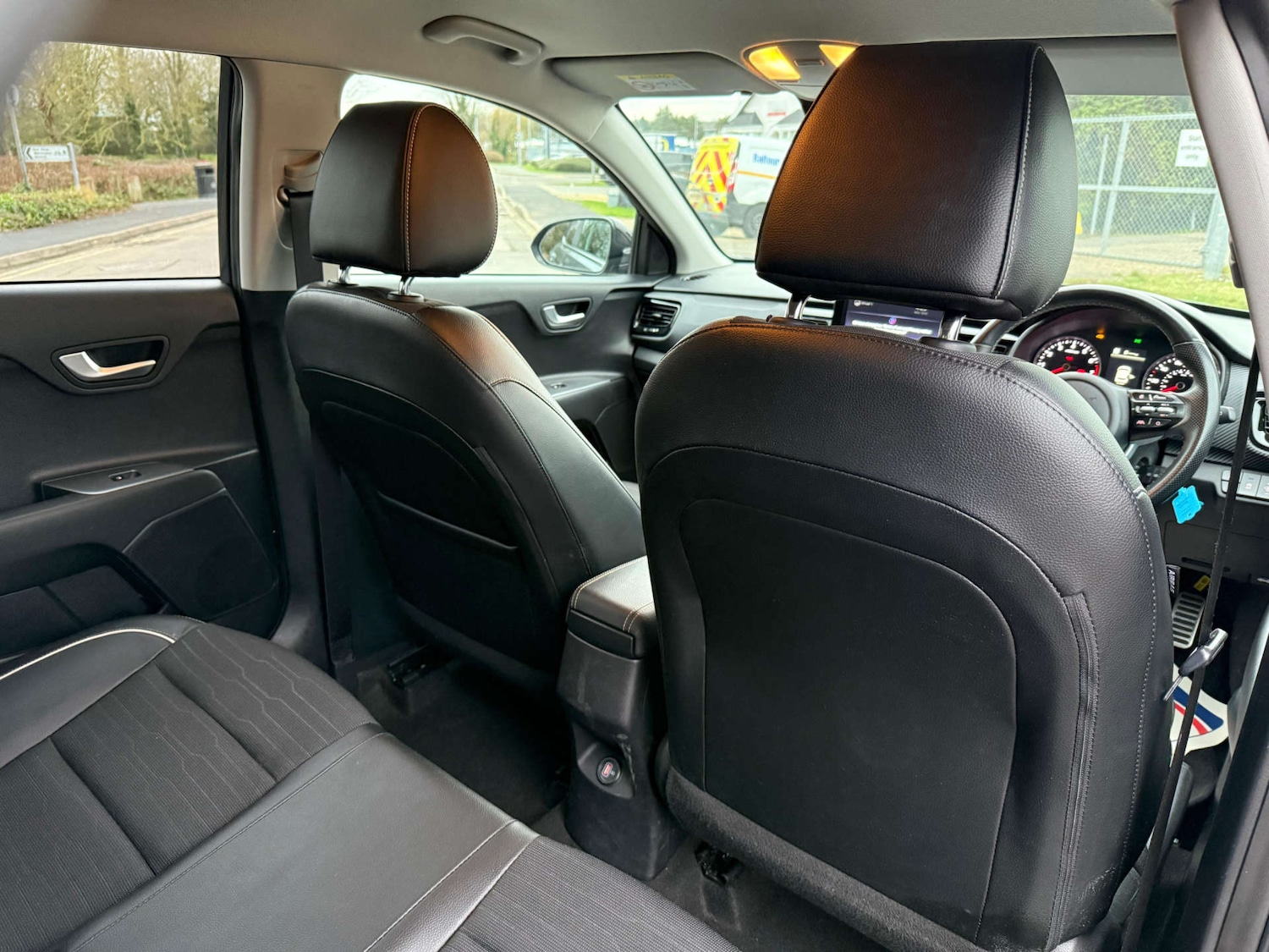 Used Kia Stonic 2022 for sale - 77594774: Photo 90