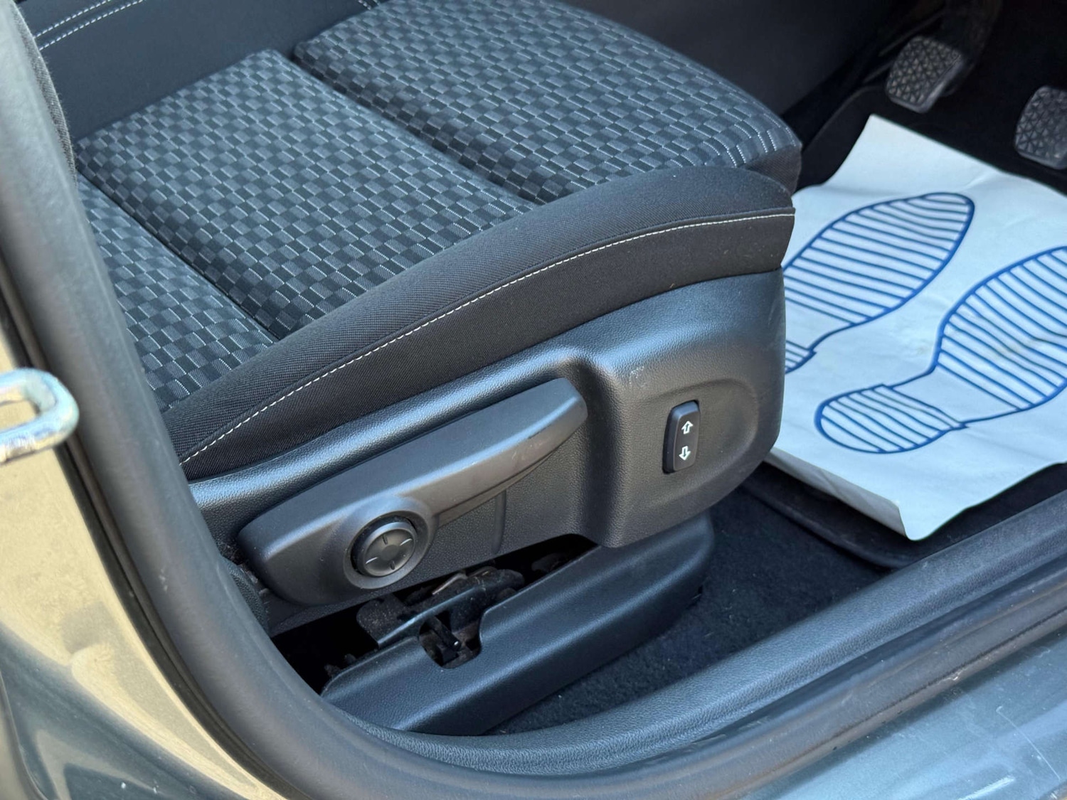 Used Vauxhall Astra 2019 for sale - 77437656: Photo 78