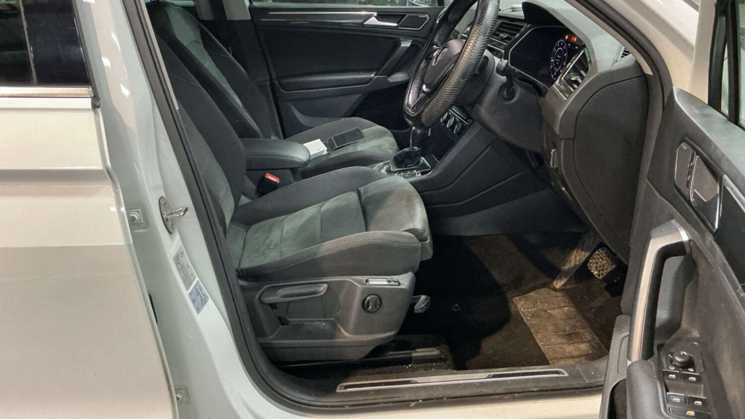 Used Volkswagen Tiguan 2018 for sale - 77678659: Photo 9