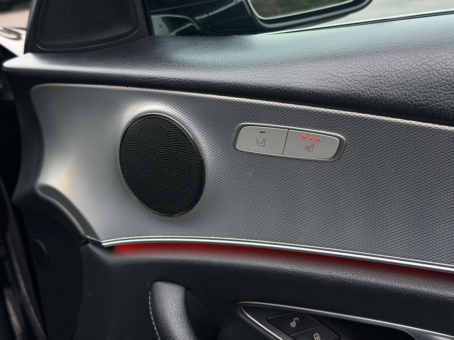 Used Mercedes-Benz E Class 2018 for sale - 77437632: Photo 40