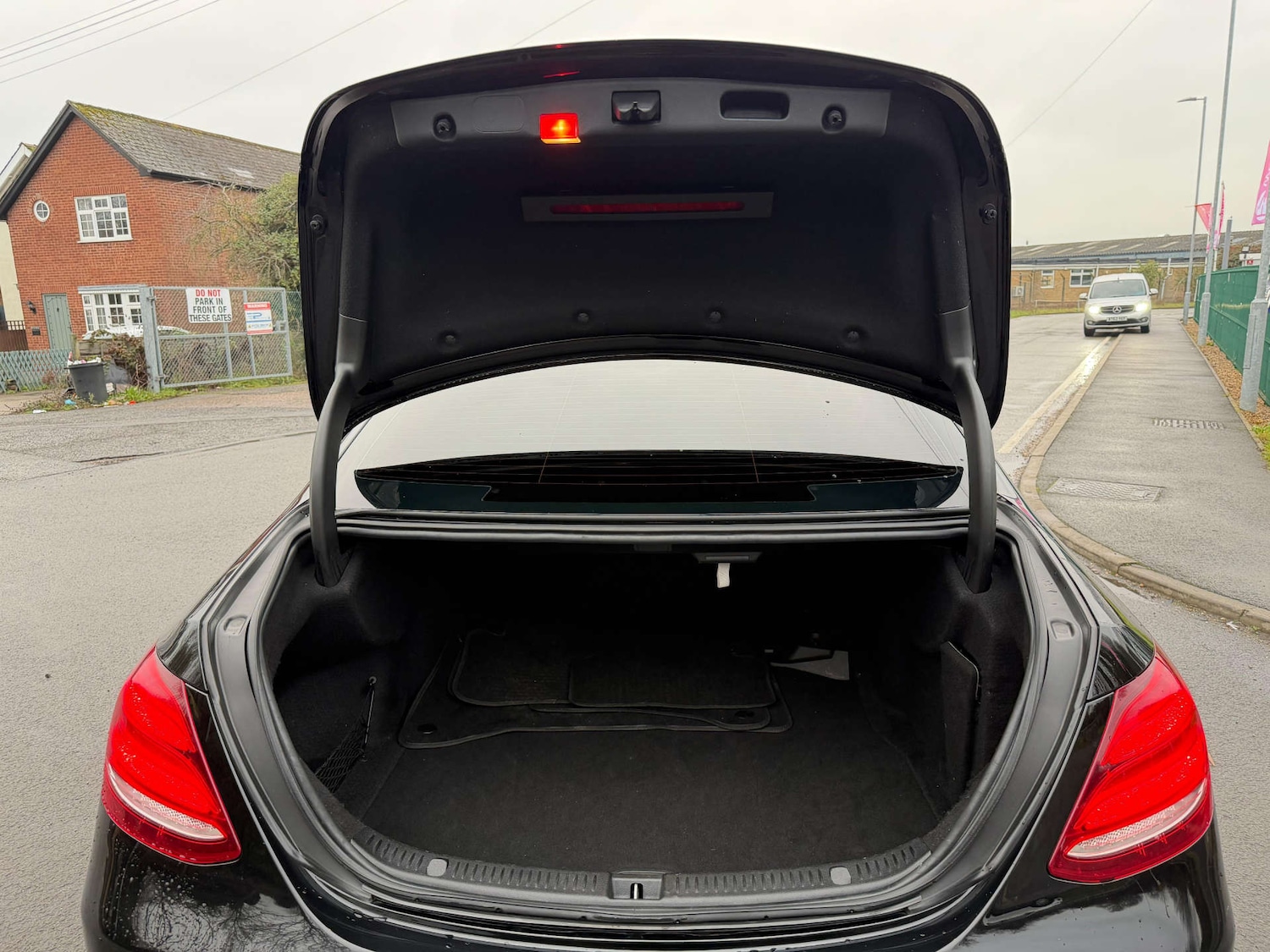 Used Mercedes-Benz E Class 2018 for sale - 77437632: Photo 73