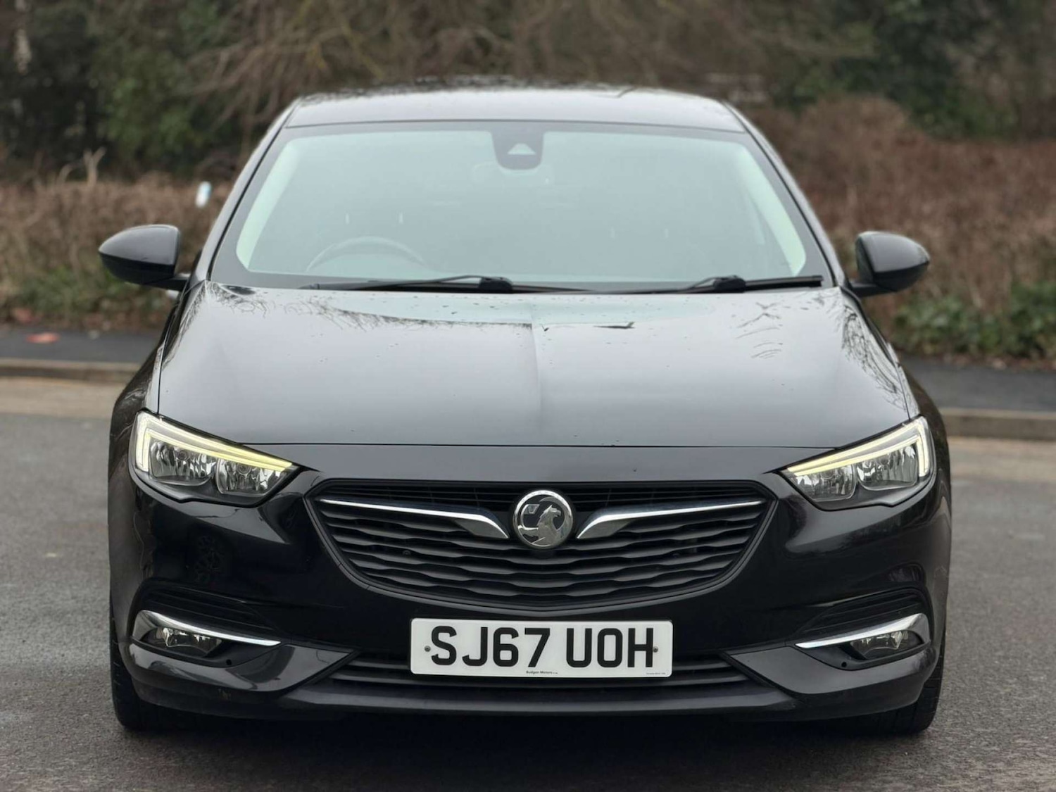 Used Vauxhall Insignia 2017 for sale - 77437606: Photo 2