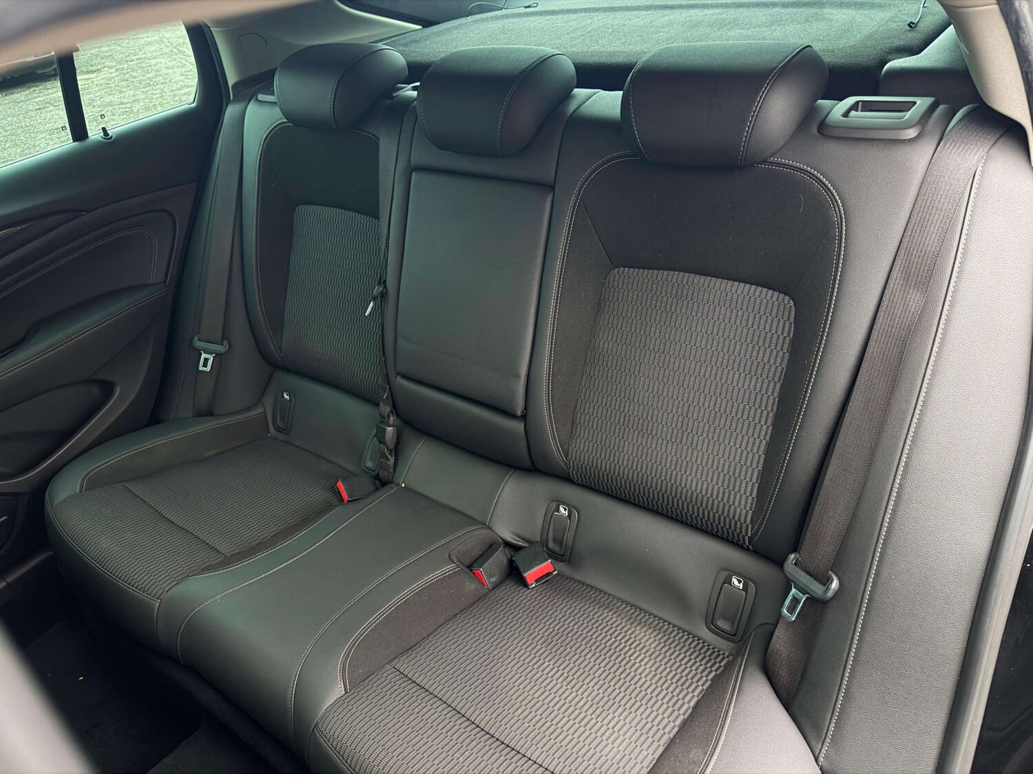 Used Vauxhall Insignia 2017 for sale - 77437606: Photo 26