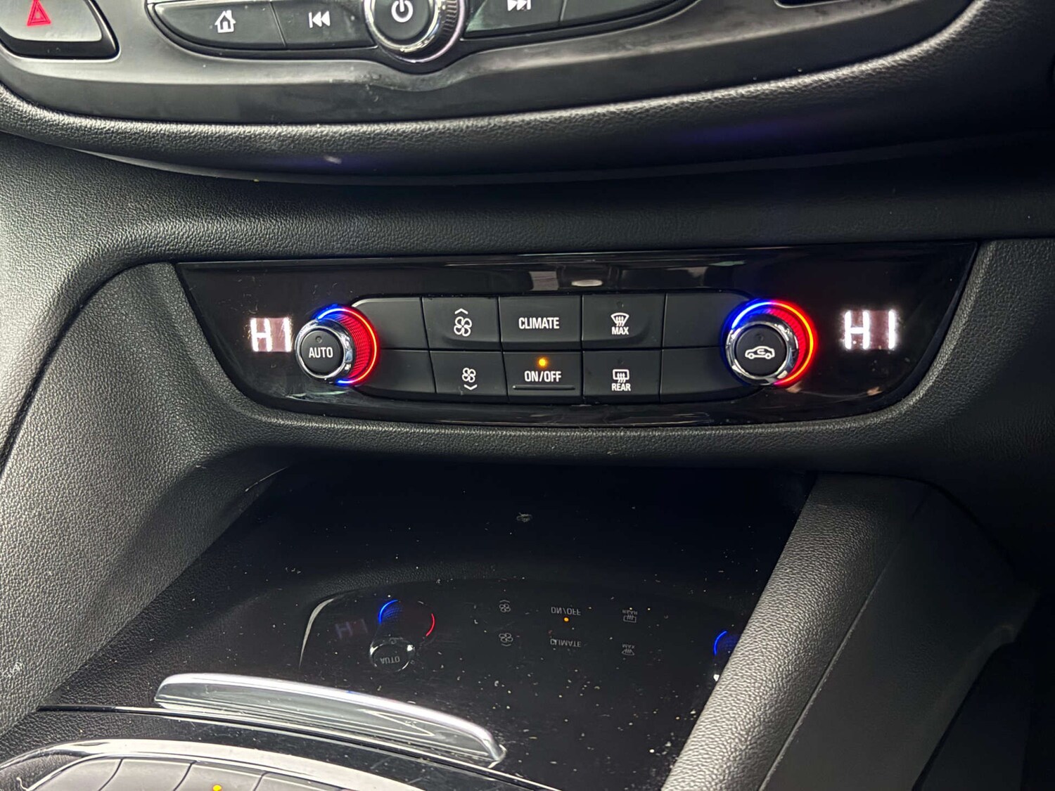 Used Vauxhall Insignia 2017 for sale - 77437606: Photo 31