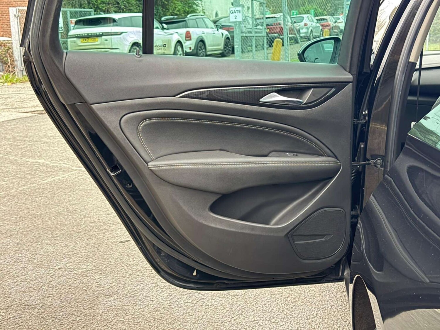 Used Vauxhall Insignia 2017 for sale - 77437606: Photo 41