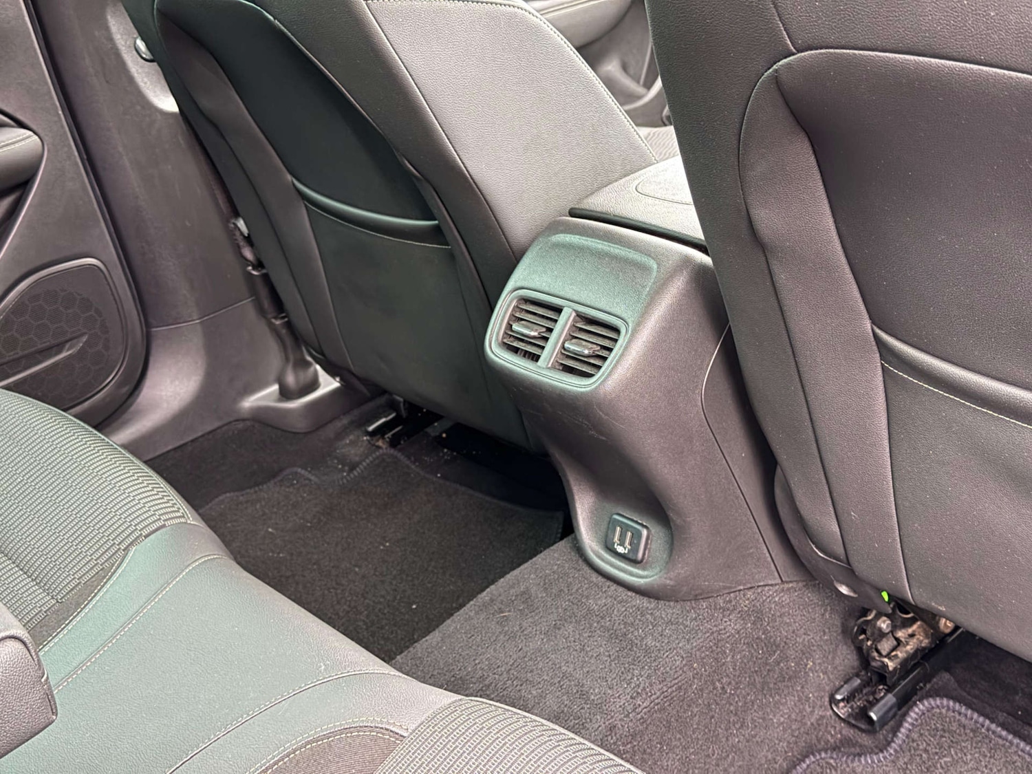 Used Vauxhall Insignia 2017 for sale - 77437606: Photo 67