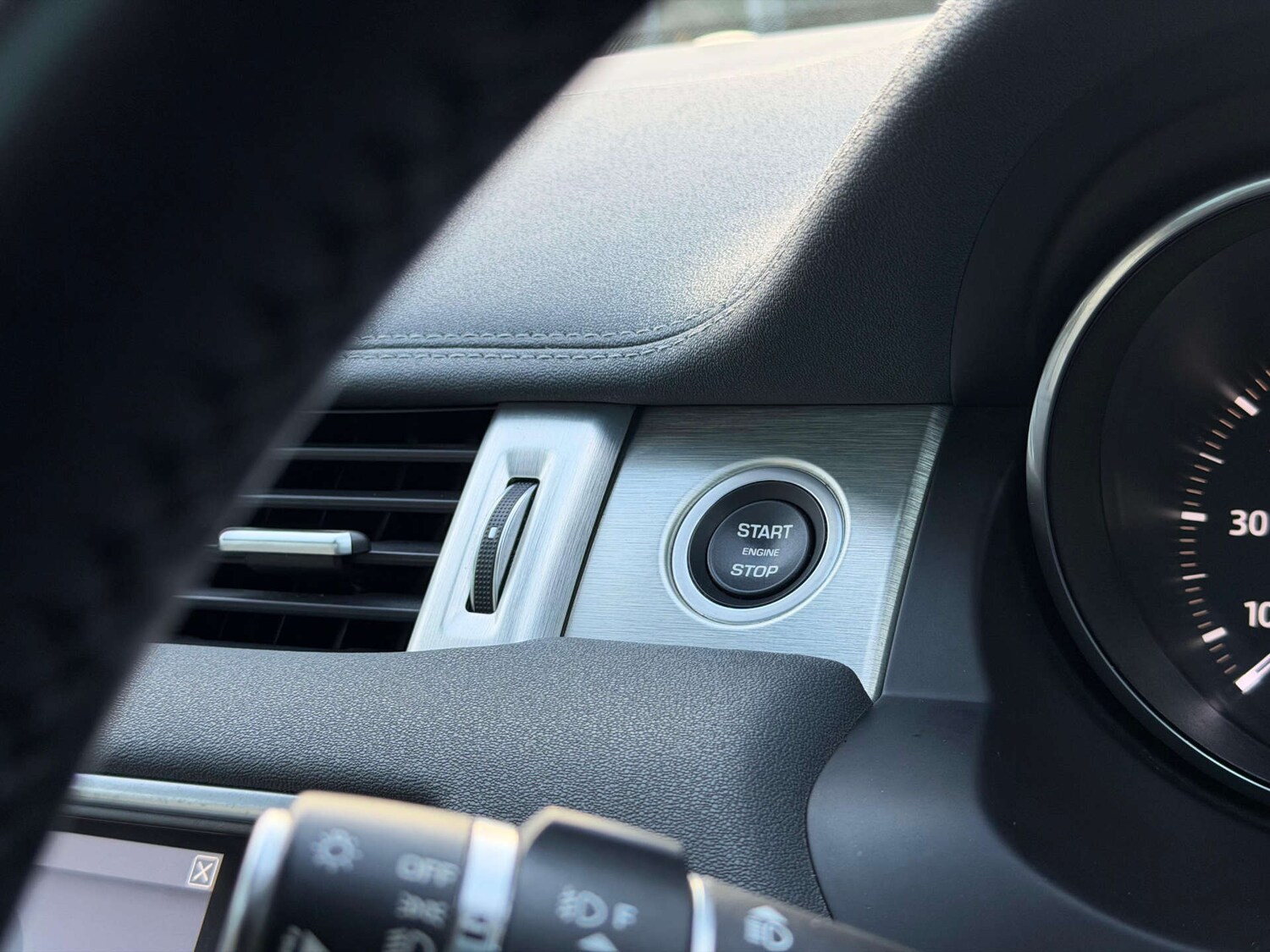 Used Land Rover Range Rover Evoque 2018 for sale - 77437443: Photo 27