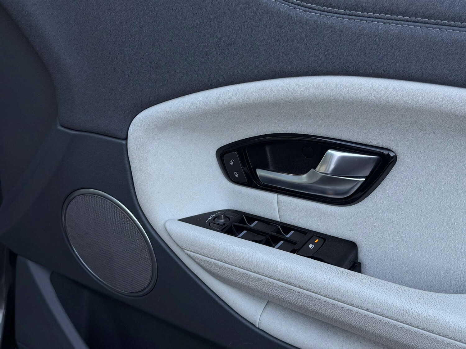 Used Land Rover Range Rover Evoque 2018 for sale - 77437443: Photo 57