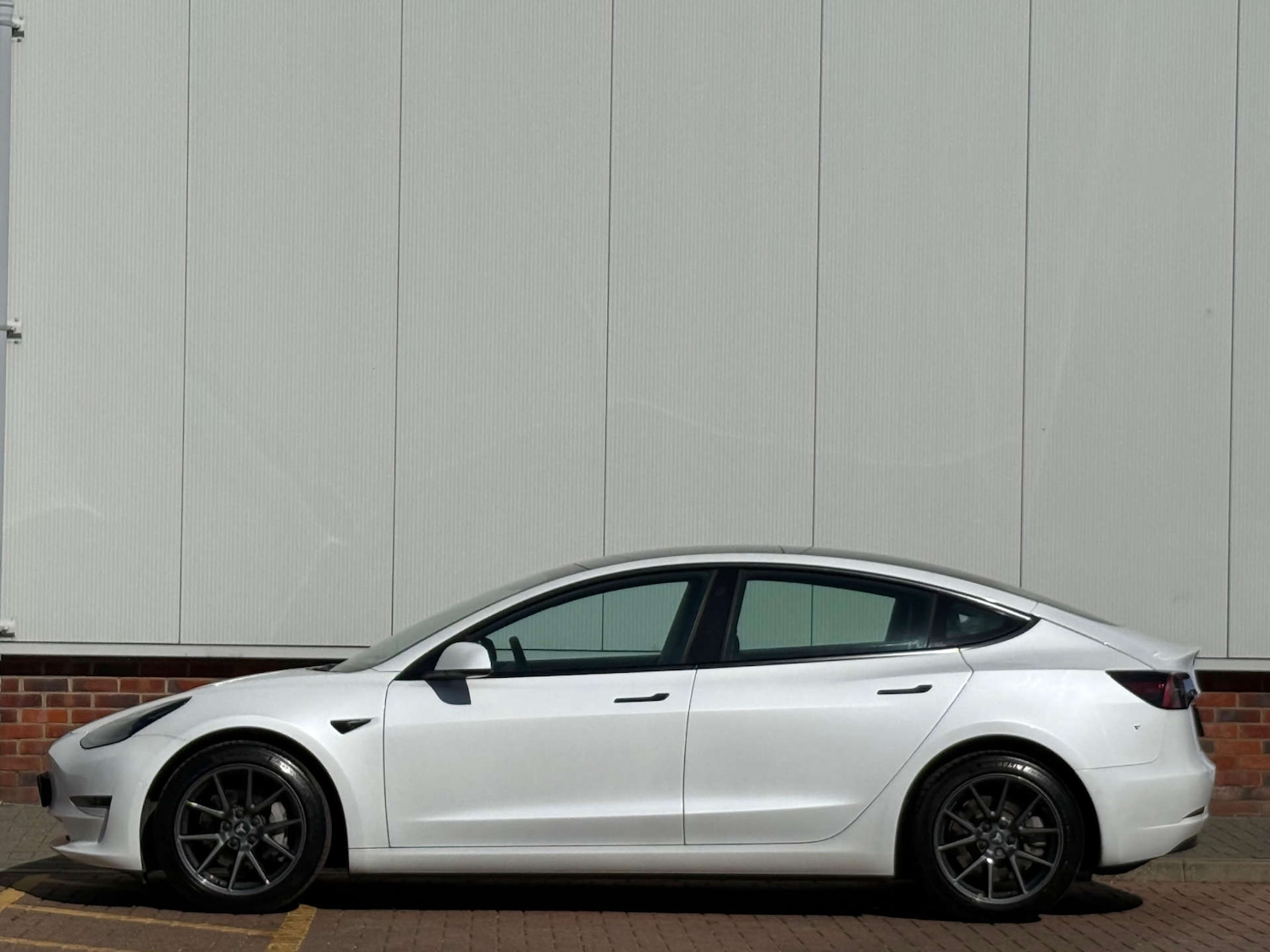 Used Tesla Model 3 2021 for sale - 77920750: Photo 8