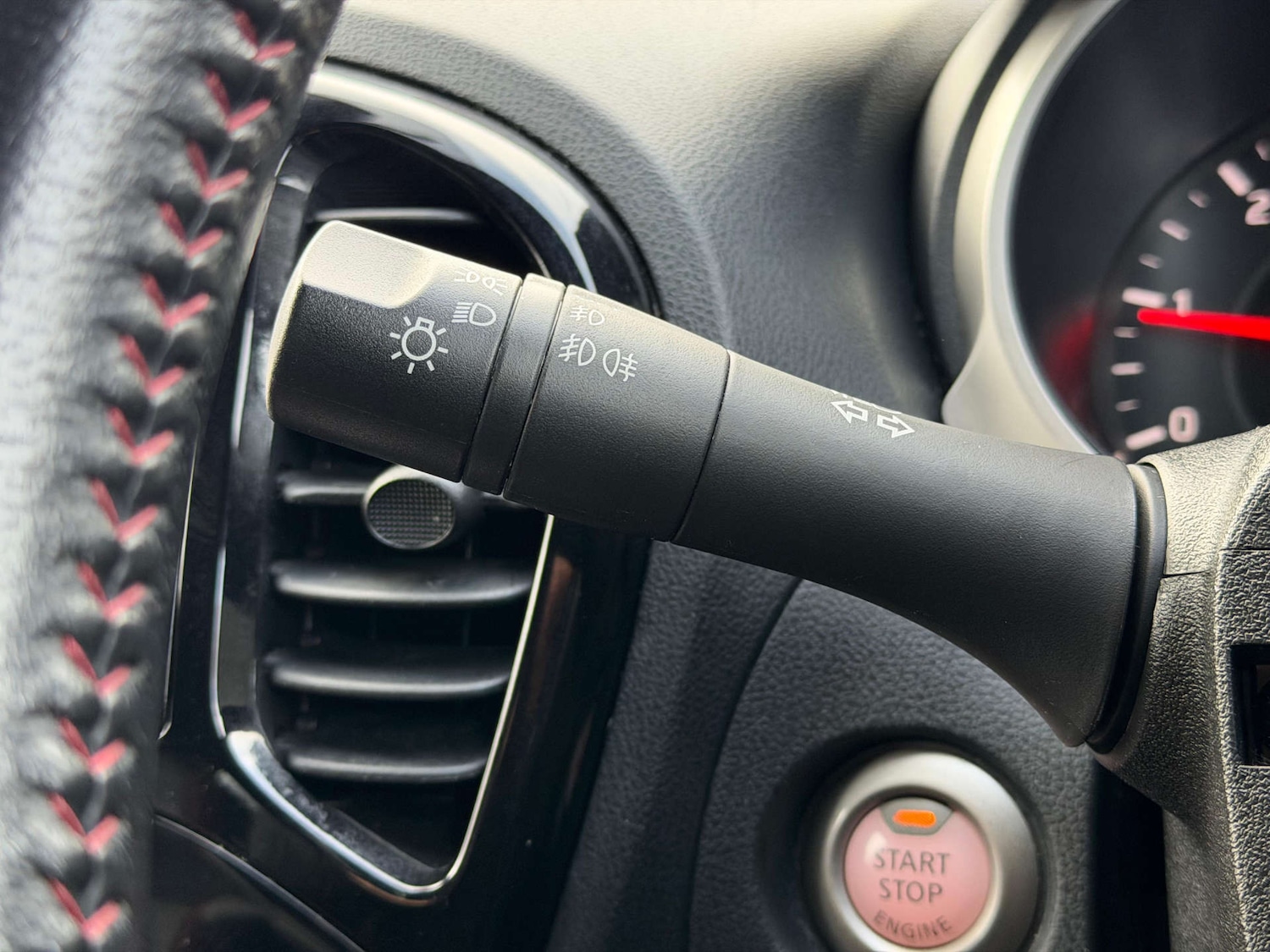 Used Nissan Juke 2018 for sale - 77437599: Photo 34