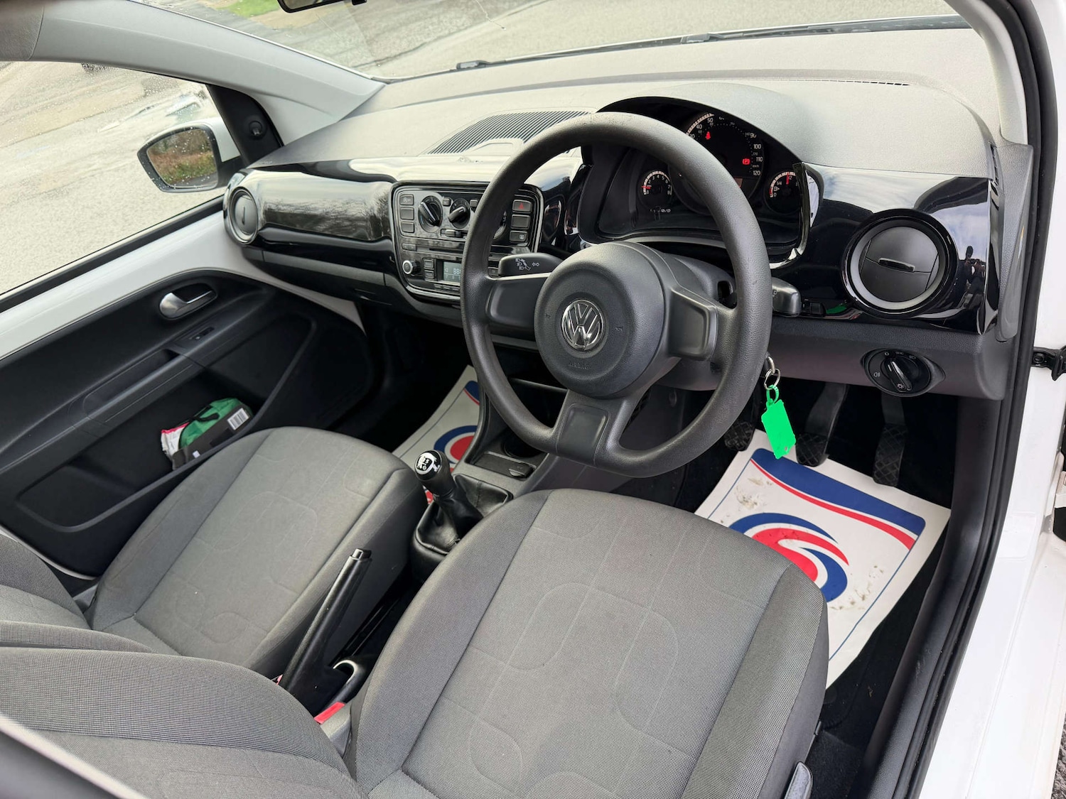 Used Volkswagen up! 2012 for sale - 77437593: Photo 12