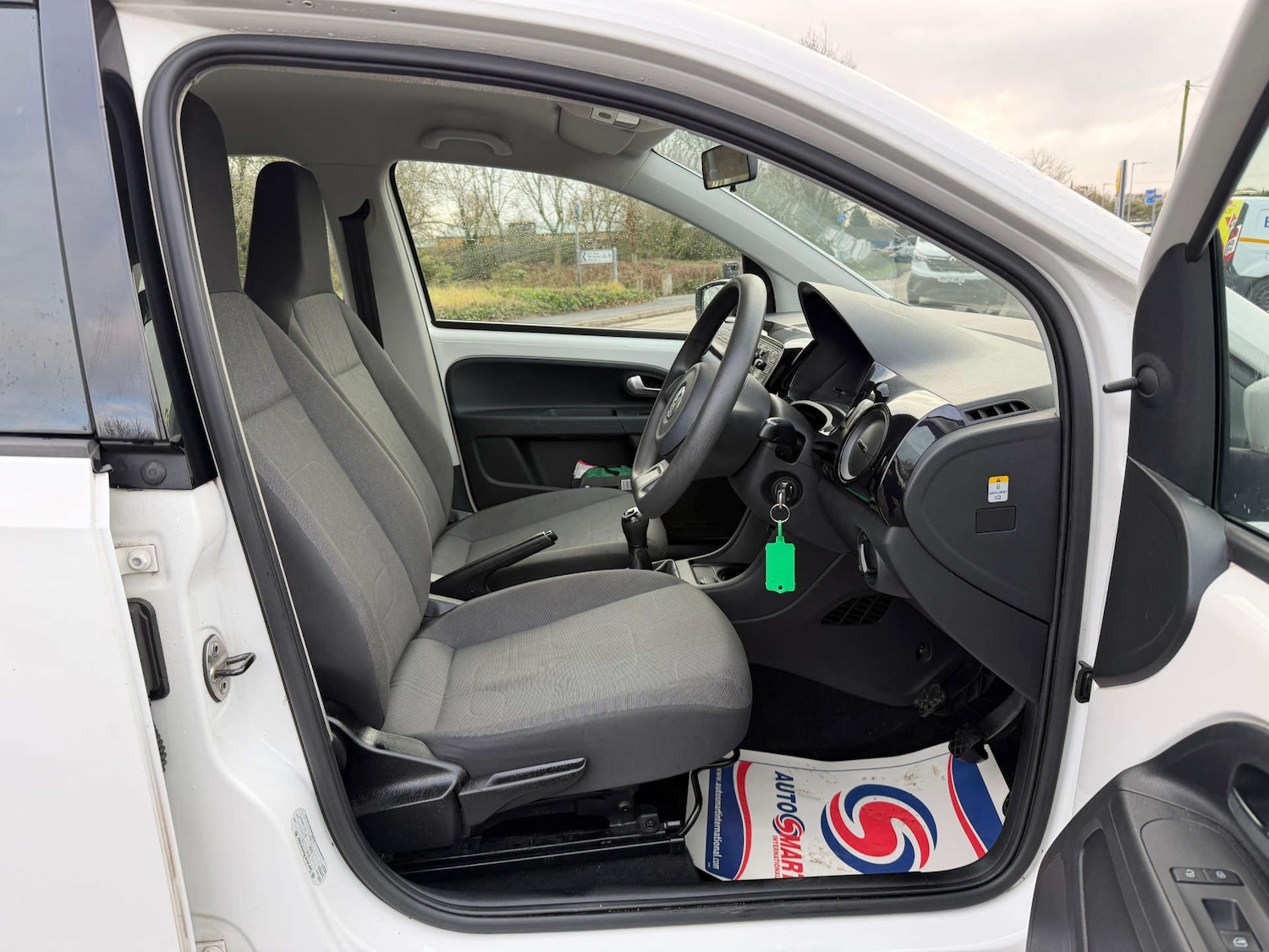 Used Volkswagen up! 2012 for sale - 77437593: Photo 24