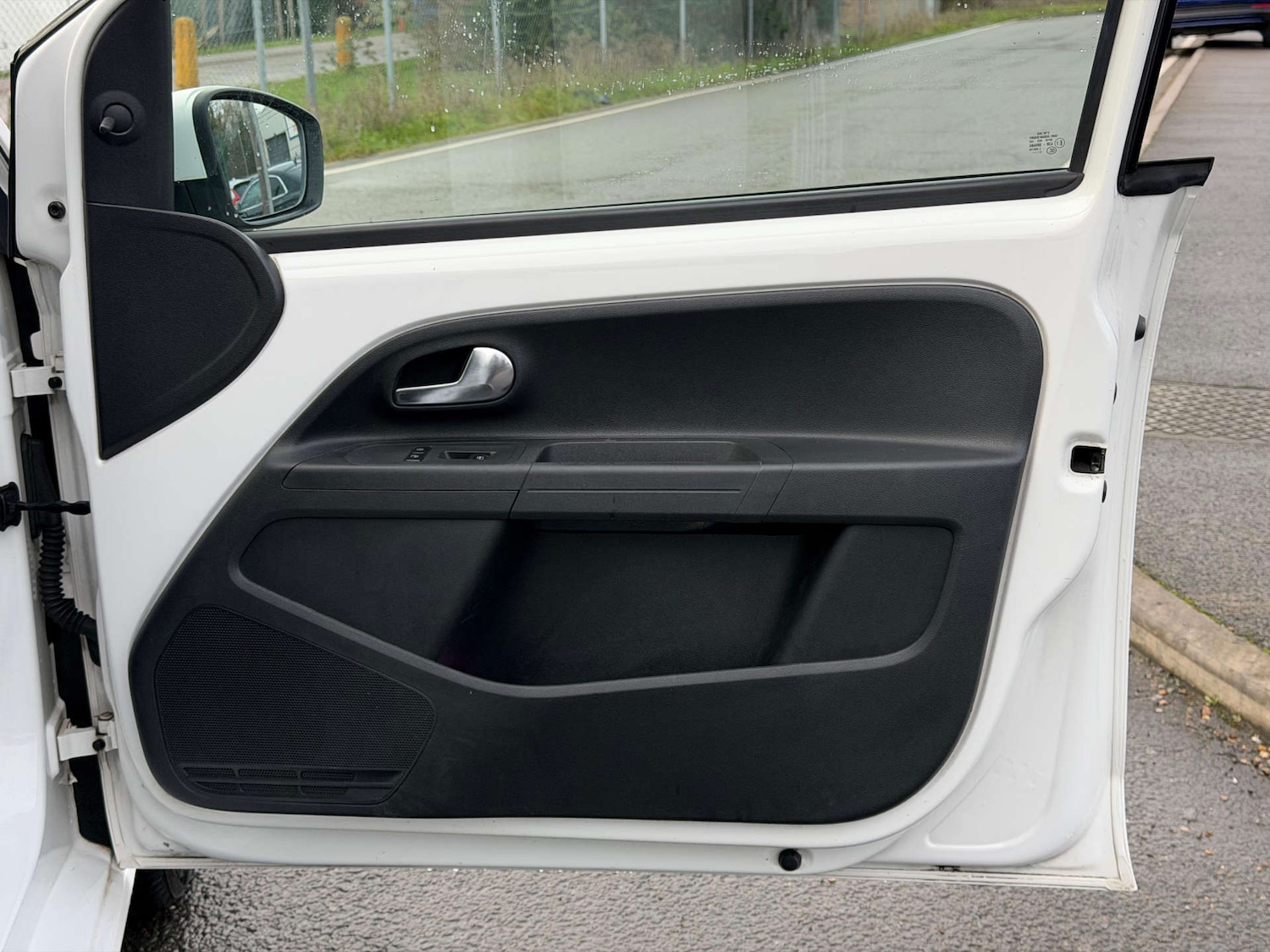 Used Volkswagen up! 2012 for sale - 77437593: Photo 39