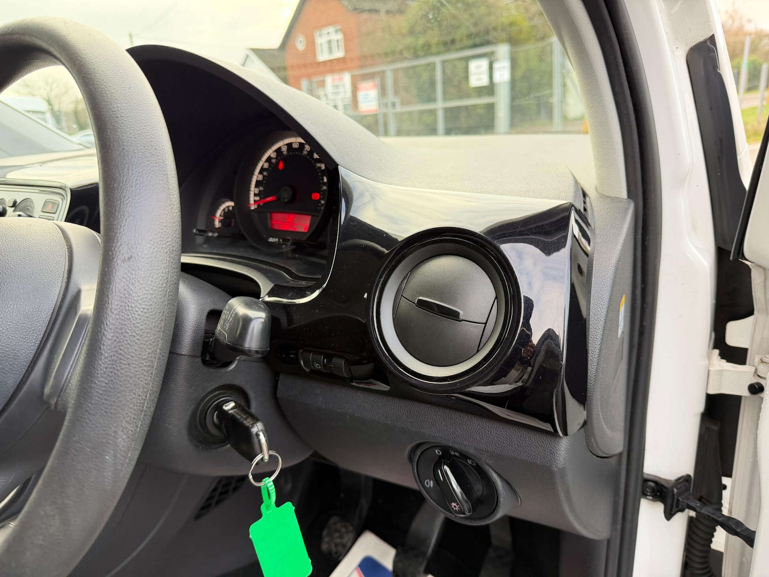 Used Volkswagen up! 2012 for sale - 77437593: Photo 55