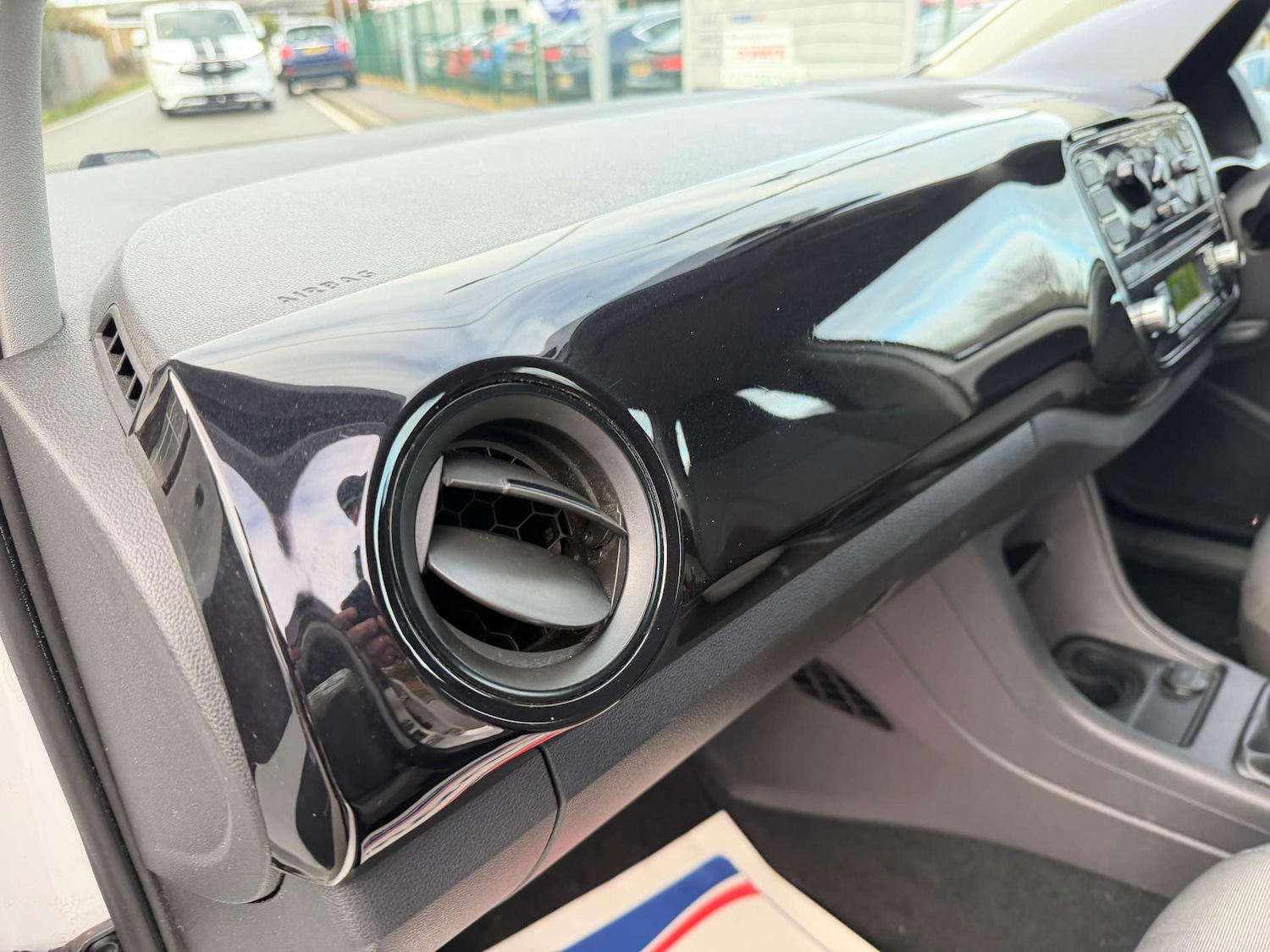 Used Volkswagen up! 2012 for sale - 77437593: Photo 57