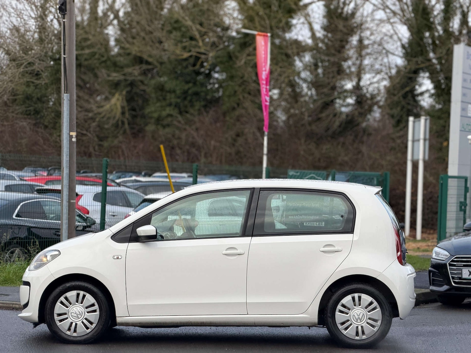 Used Volkswagen up! 2012 for sale - 77437593: Photo 8