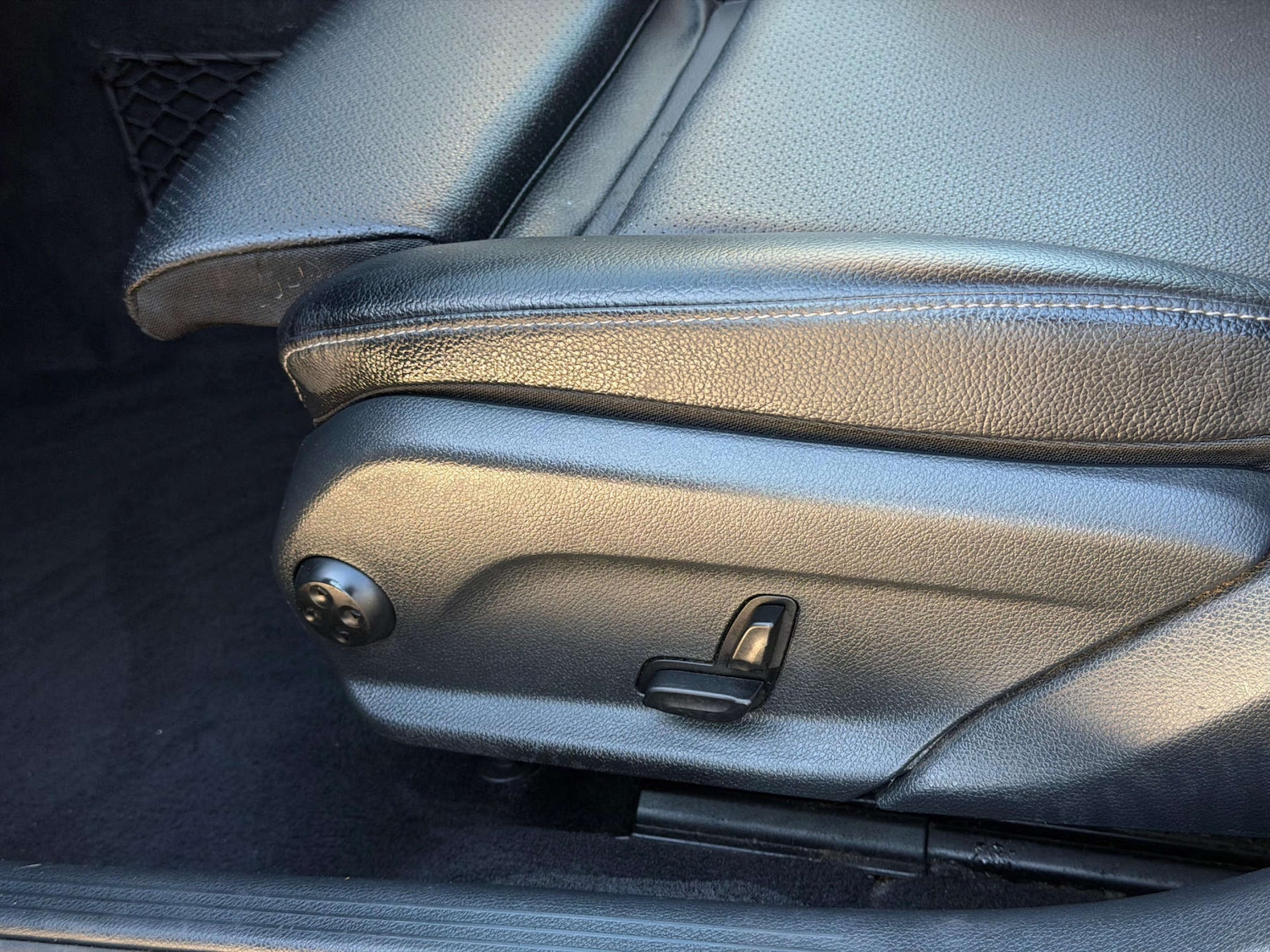 Used Mercedes-Benz C Class 2016 for sale - 77437681: Photo 33