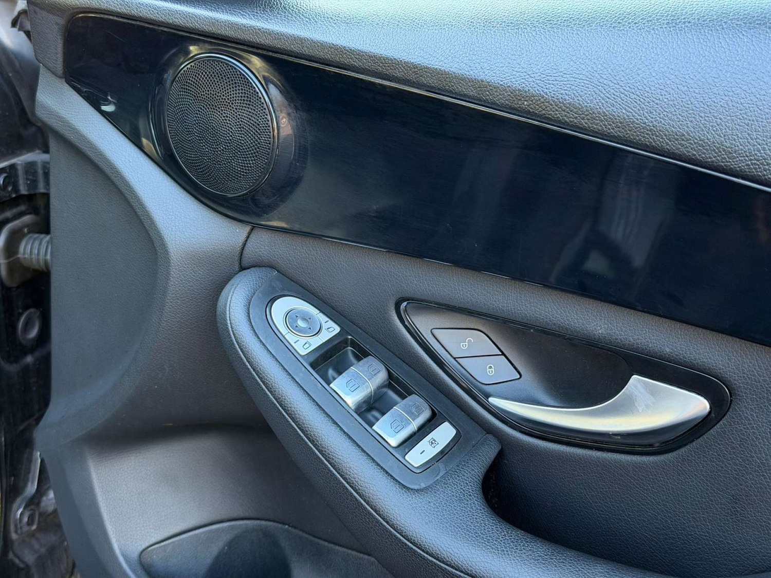 Used Mercedes-Benz C Class 2016 for sale - 77437681: Photo 41