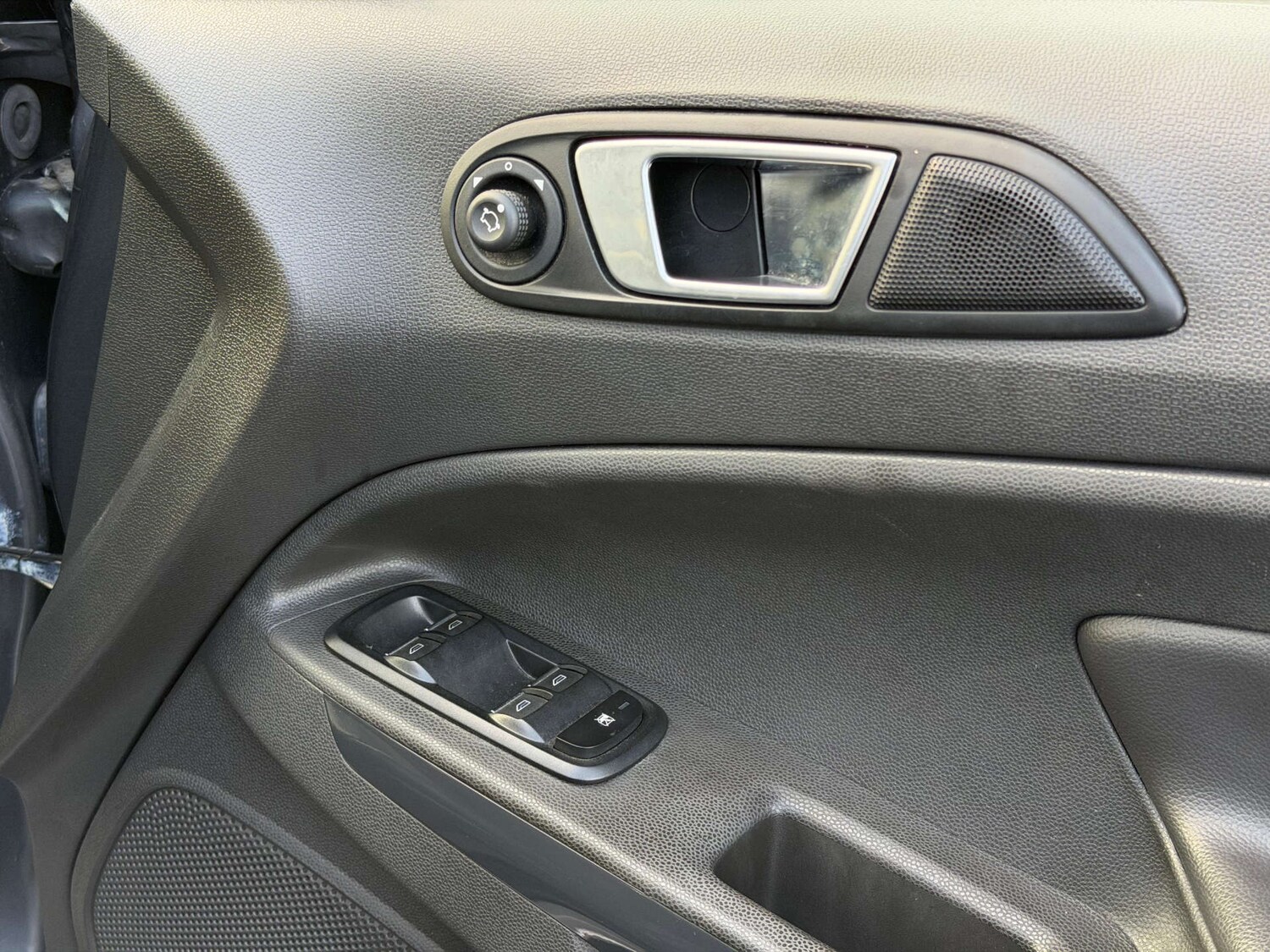 Used Ford Ecosport 2017 for sale - 77437527: Photo 37