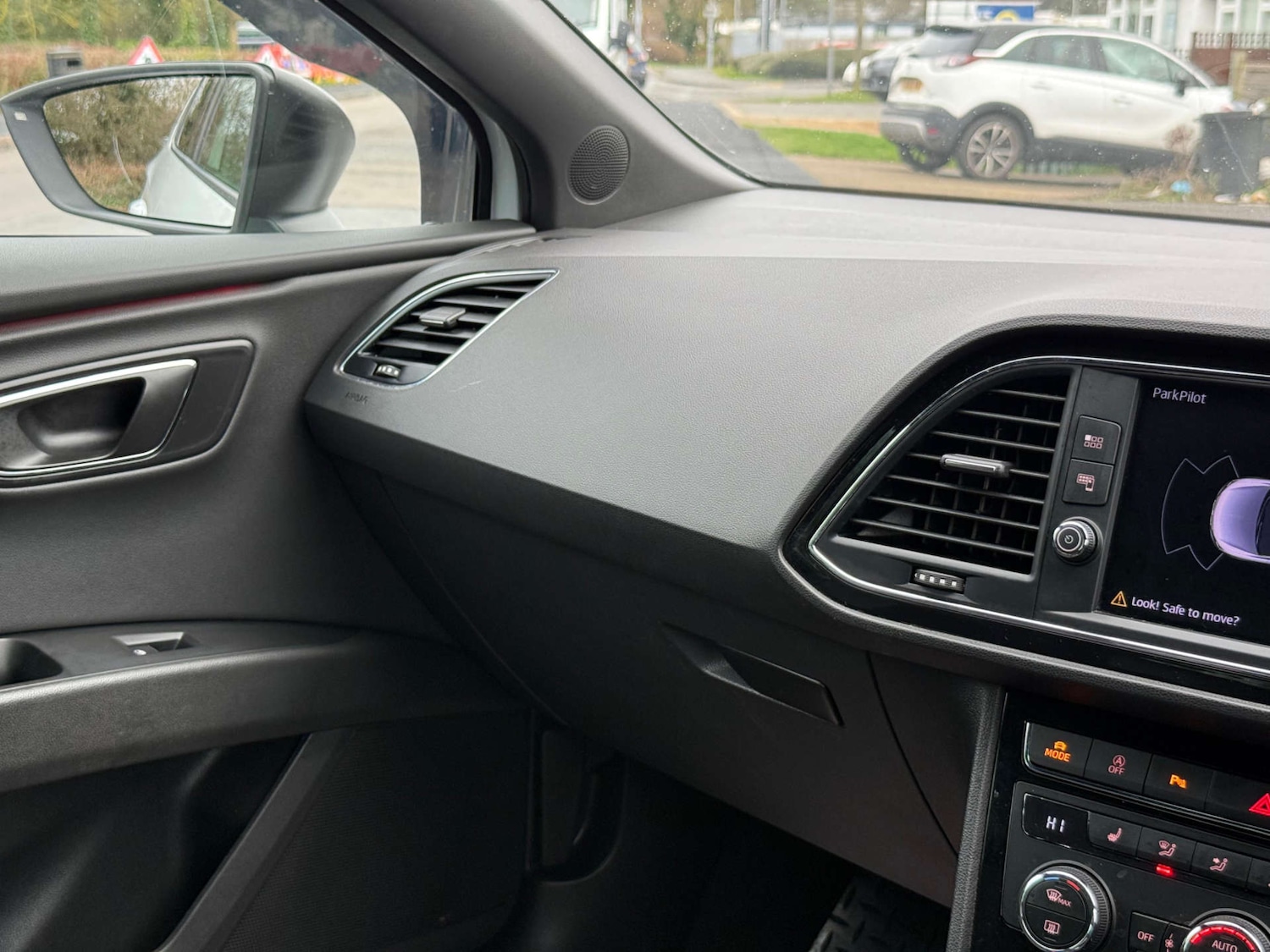 Used SEAT Leon 2020 for sale - 77638075: Photo 23