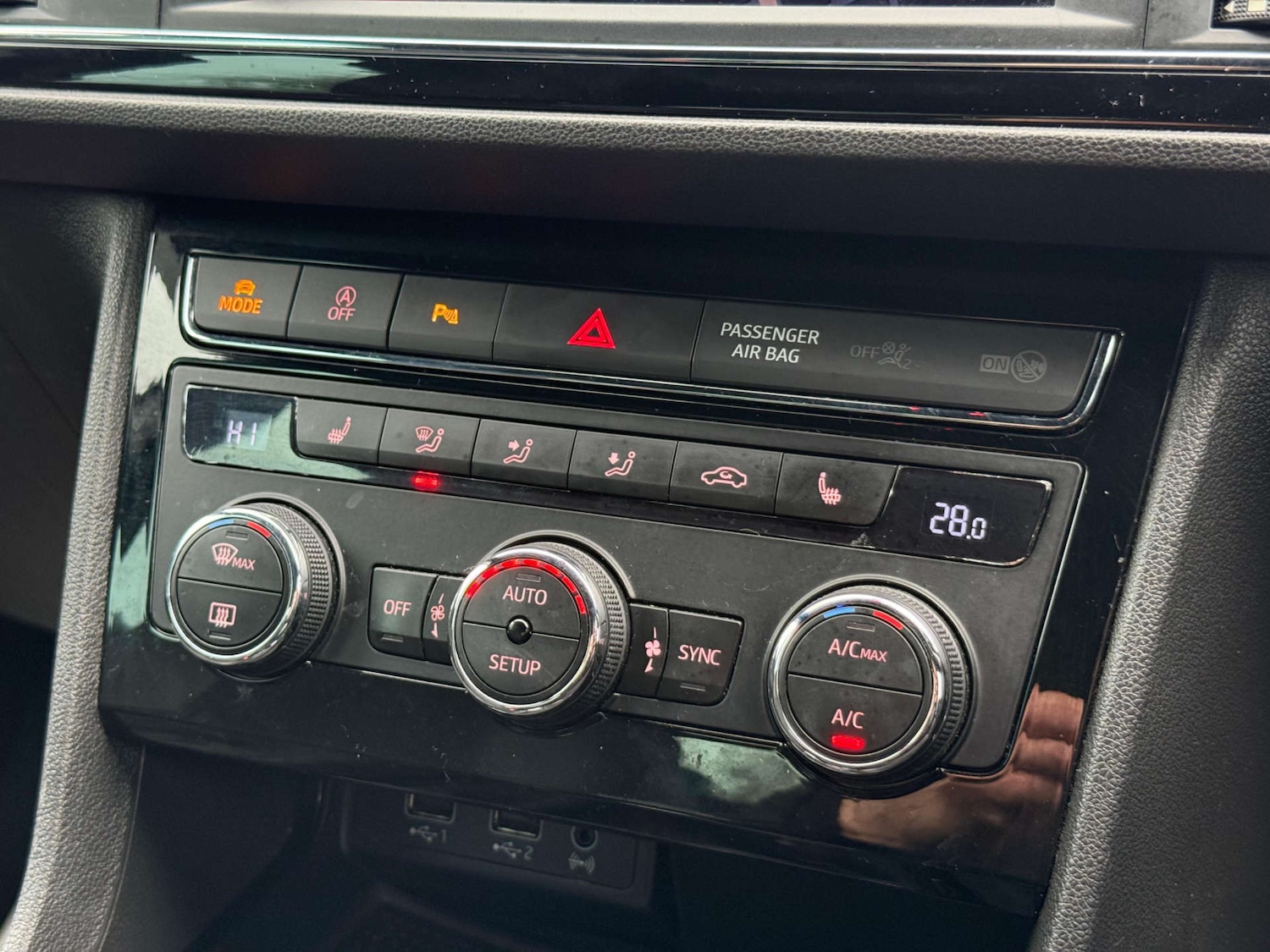 Used SEAT Leon 2020 for sale - 77638075: Photo 35