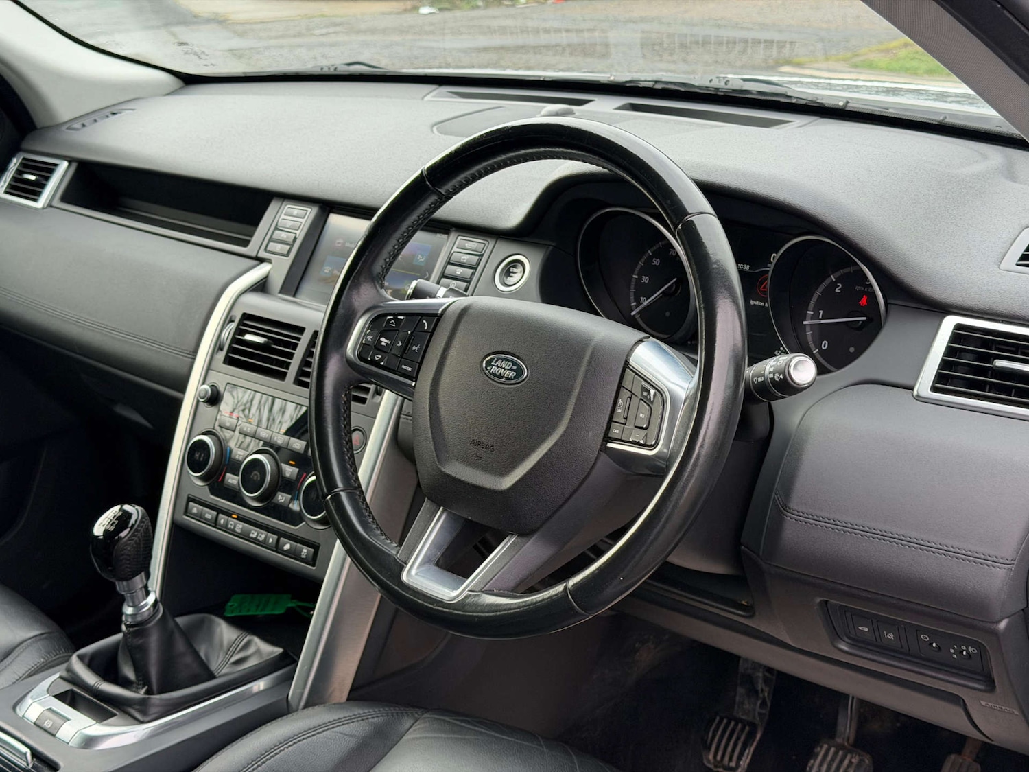 Used Land Rover Discovery Sport 2017 for sale - 77437427: Photo 15